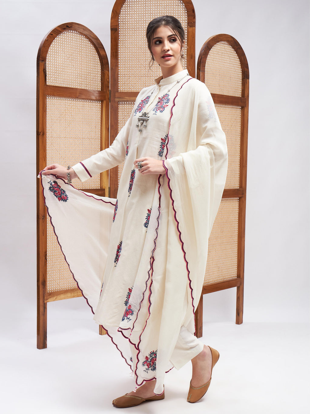 Sarang Kurta Set by RoohbyRidhimaa with at Kamakhyaa for sustainable fashion