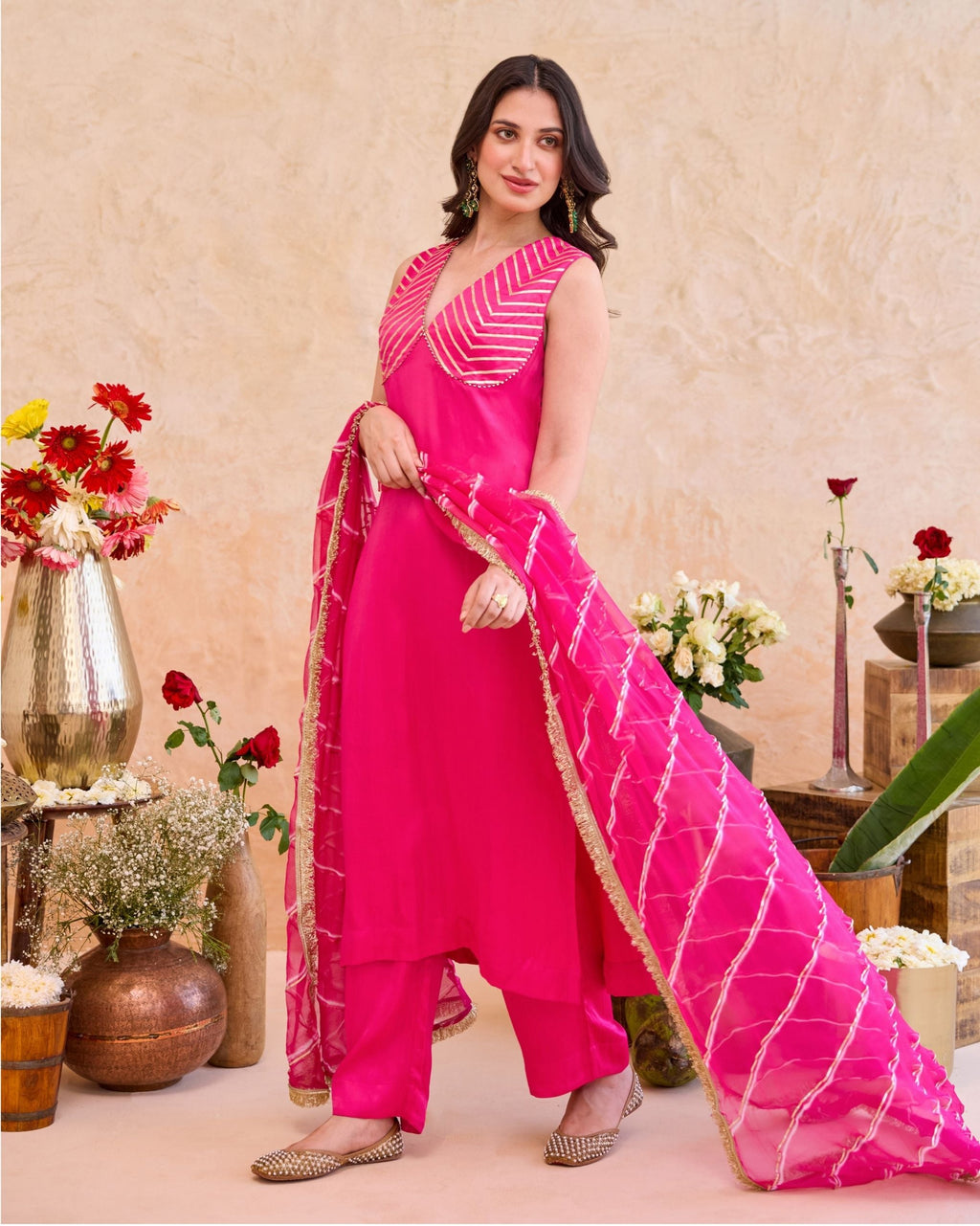 Aarzoo Kurta Set by Taro with Jashn-E-Taro - The Trousseau Edit by Taro at Kamakhyaa India for sustainable fashion