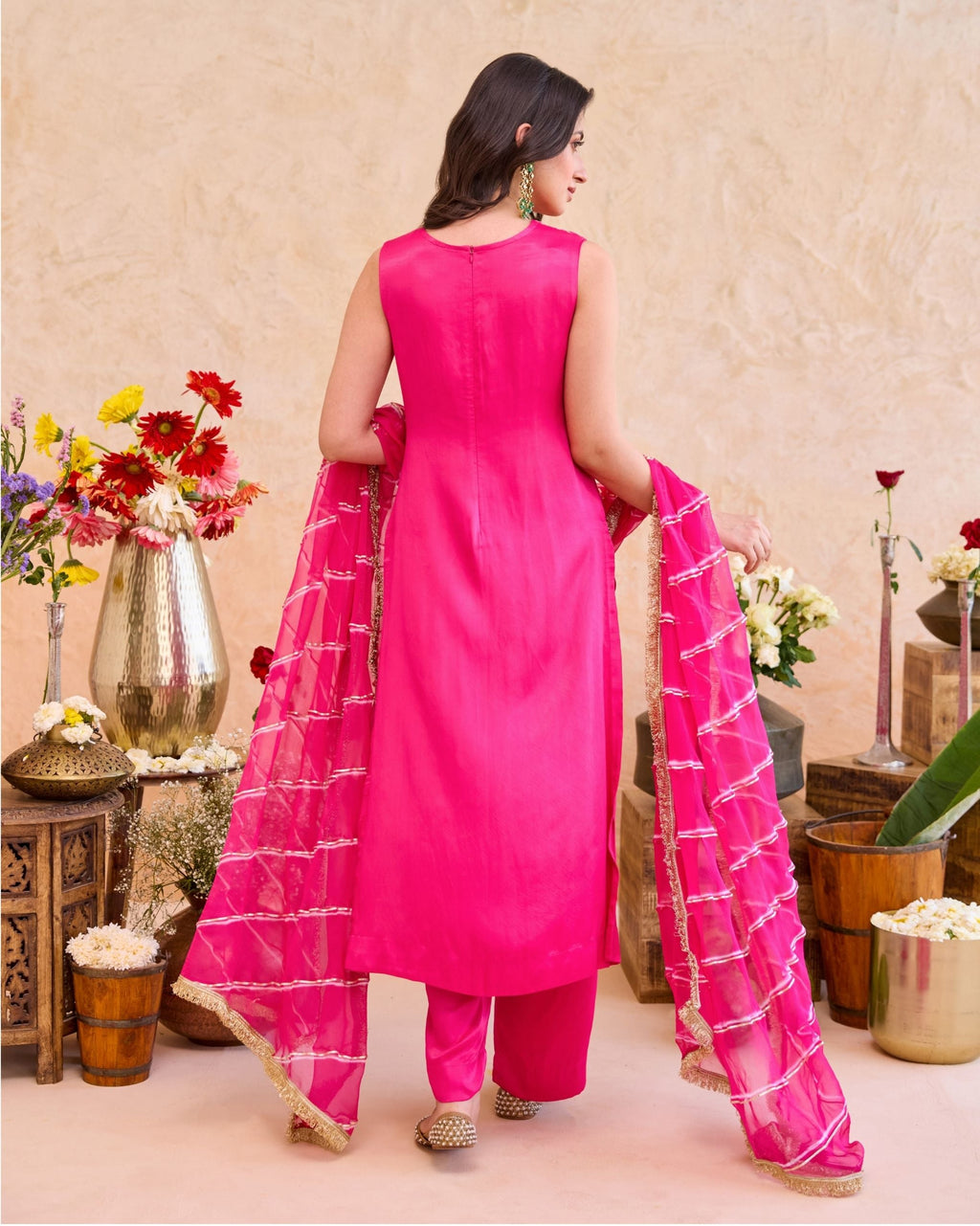 Aarzoo Kurta Set by Taro with Jashn-E-Taro - The Trousseau Edit by Taro at Kamakhyaa India for sustainable fashion