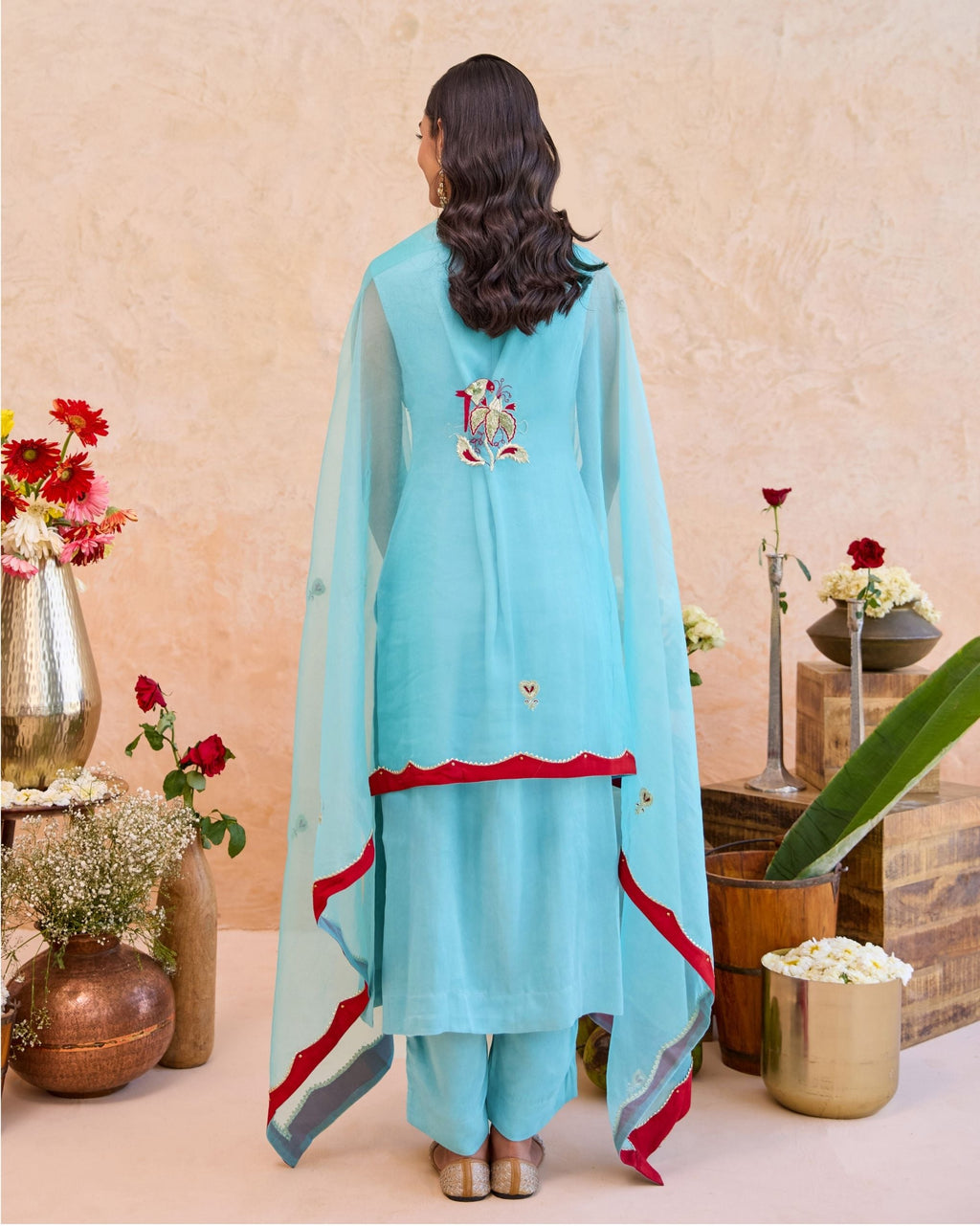 Vaidehi Kurta Set by Taro with Jashn-E-Taro - The Trousseau Edit by Taro at Kamakhyaa India for sustainable fashion