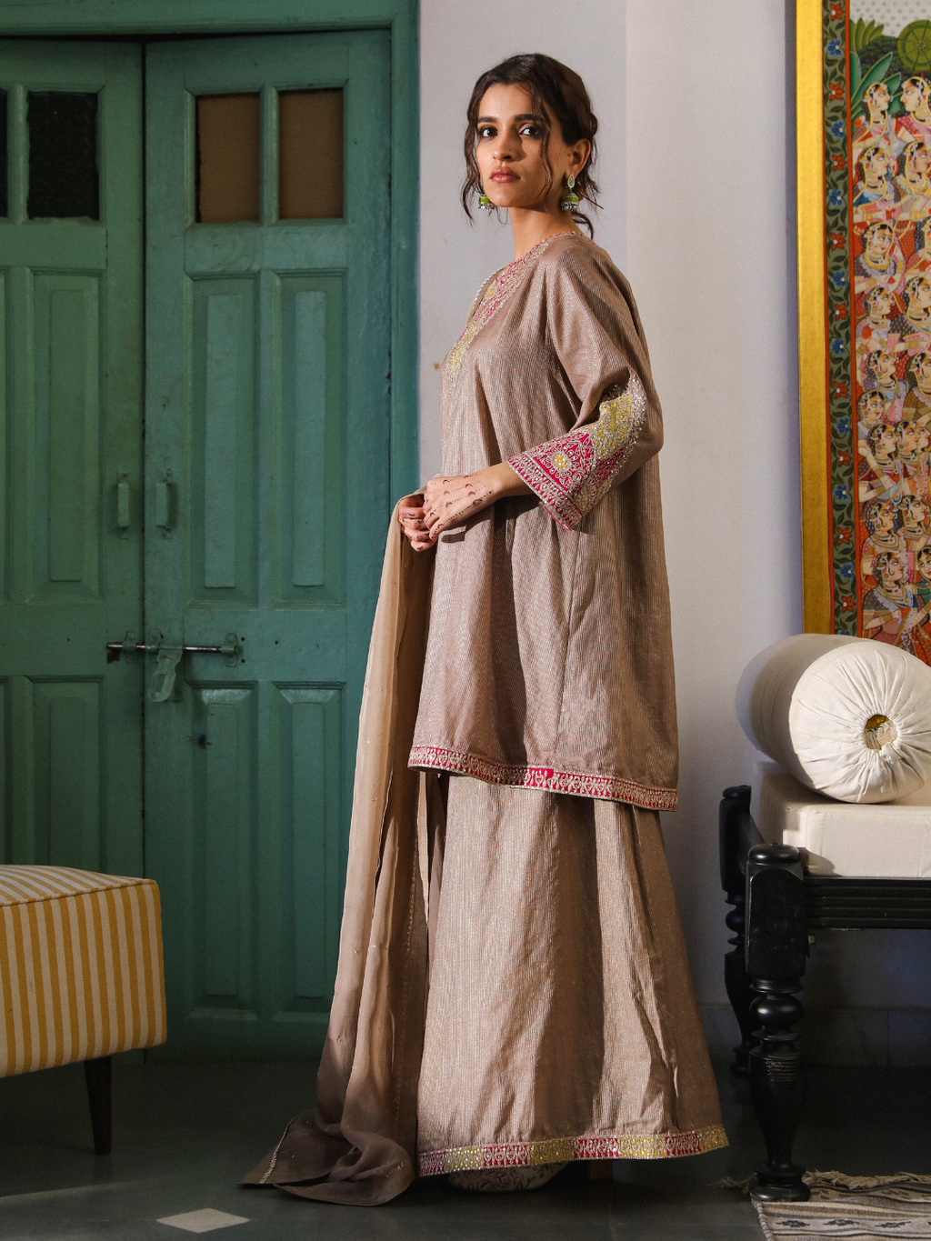 Ahiliyaa Kurta Set by RoohbyRidhimaa with Large, Medium, Small, X-Large, X-Small at Kamakhyaa for sustainable fashion
