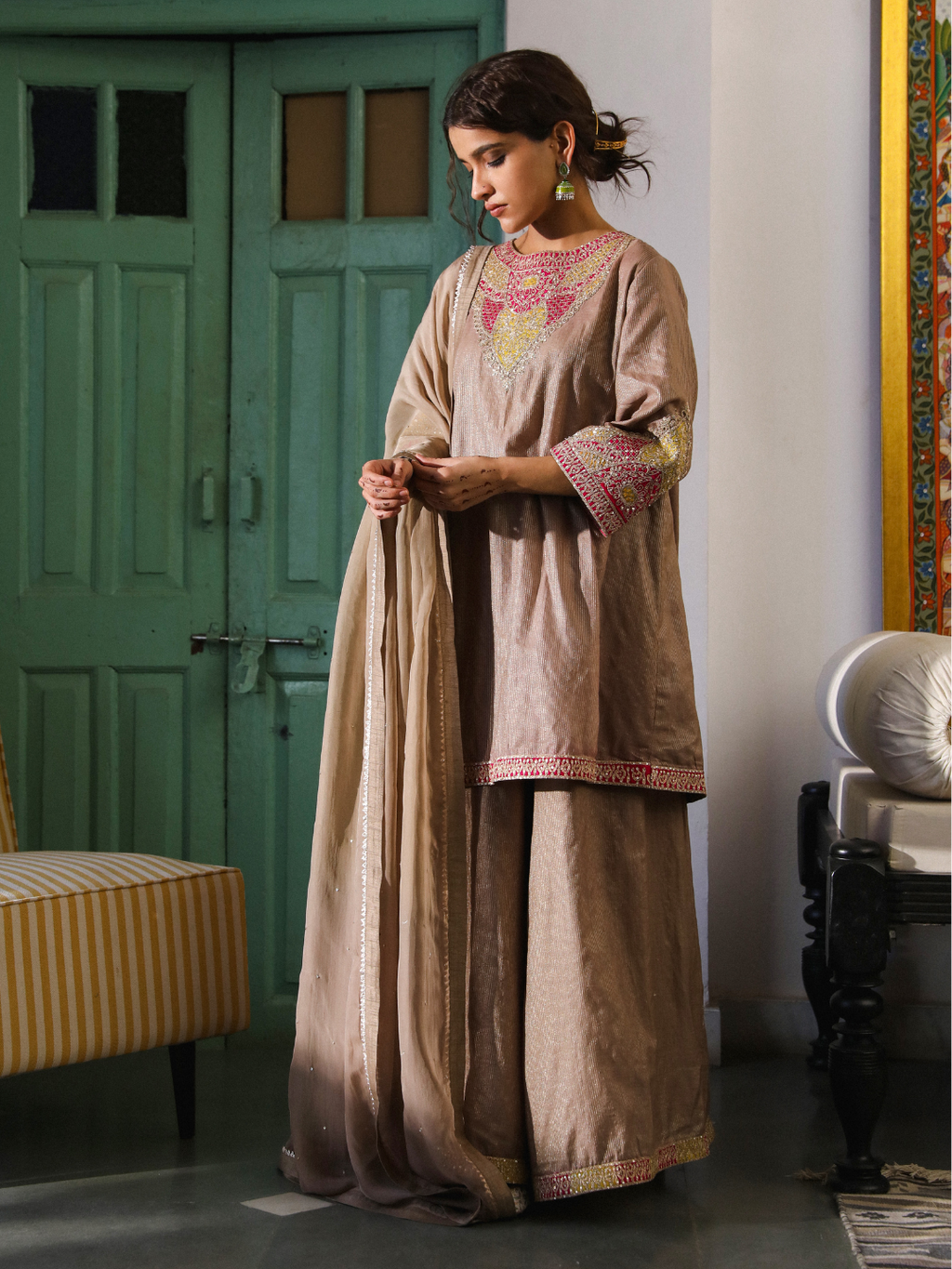 Ahiliyaa Kurta Set by RoohbyRidhimaa with Large, Medium, Small, X-Large, X-Small at Kamakhyaa for sustainable fashion