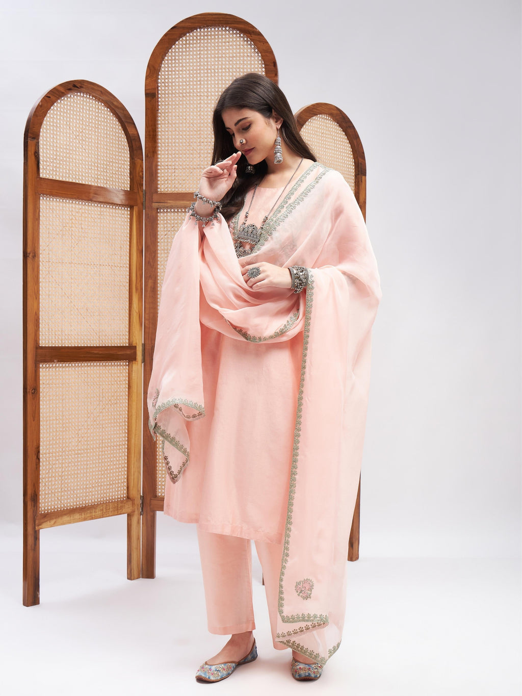 Iqraar Kurta Set by RoohbyRidhimaa with Large, Medium, Small, X-Large, X-Small at Kamakhyaa for sustainable fashion
