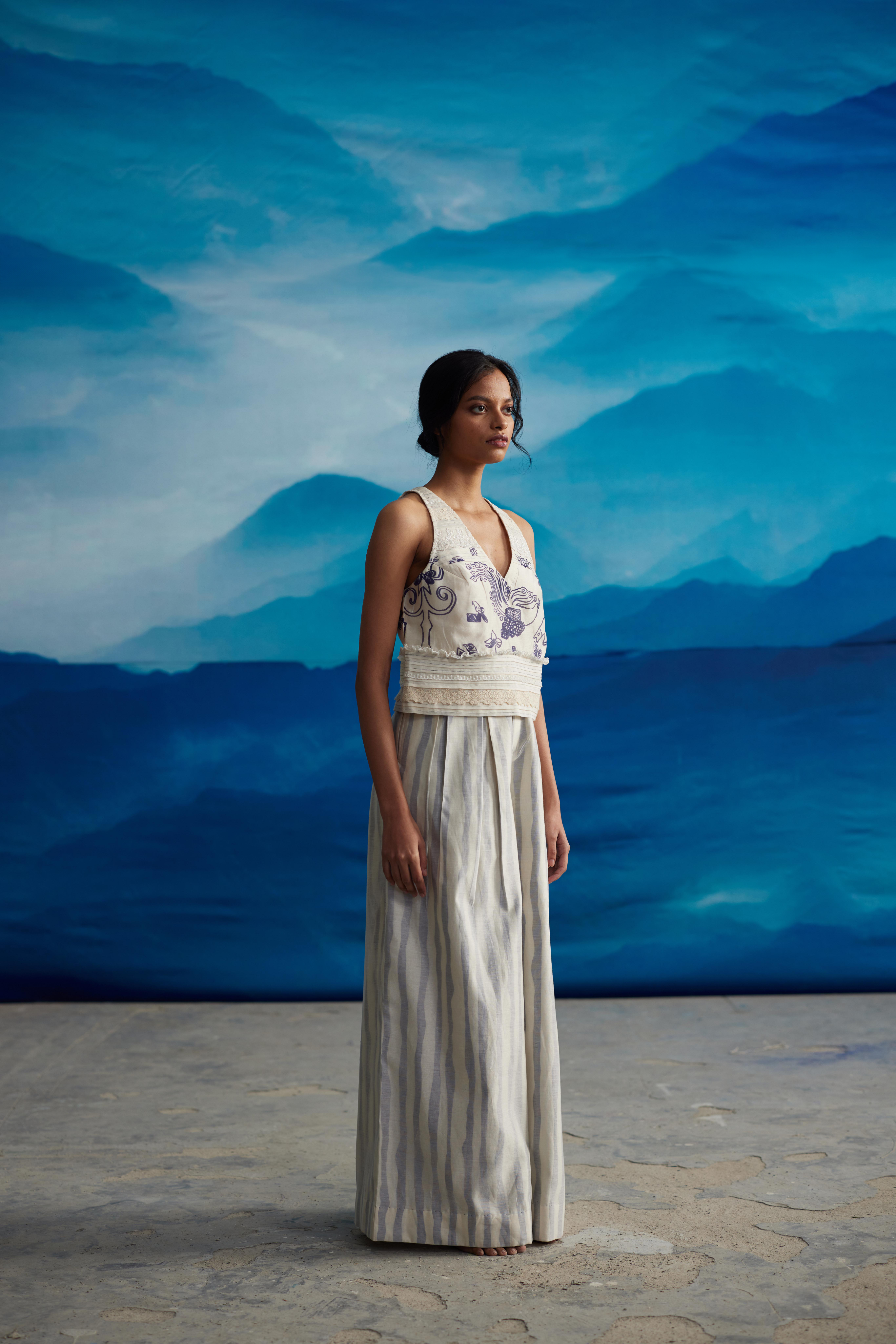 White Chanderi Printed Blouse With Lace by Ahmev with Best Selling, Casual Wear, Chanderi, Crop Tops, Ink And Ivory, Ink And Ivory by Ahmev, Natural, Prints, Relaxed Fit, White, Womenswear at Kamakhyaa for sustainable fashion