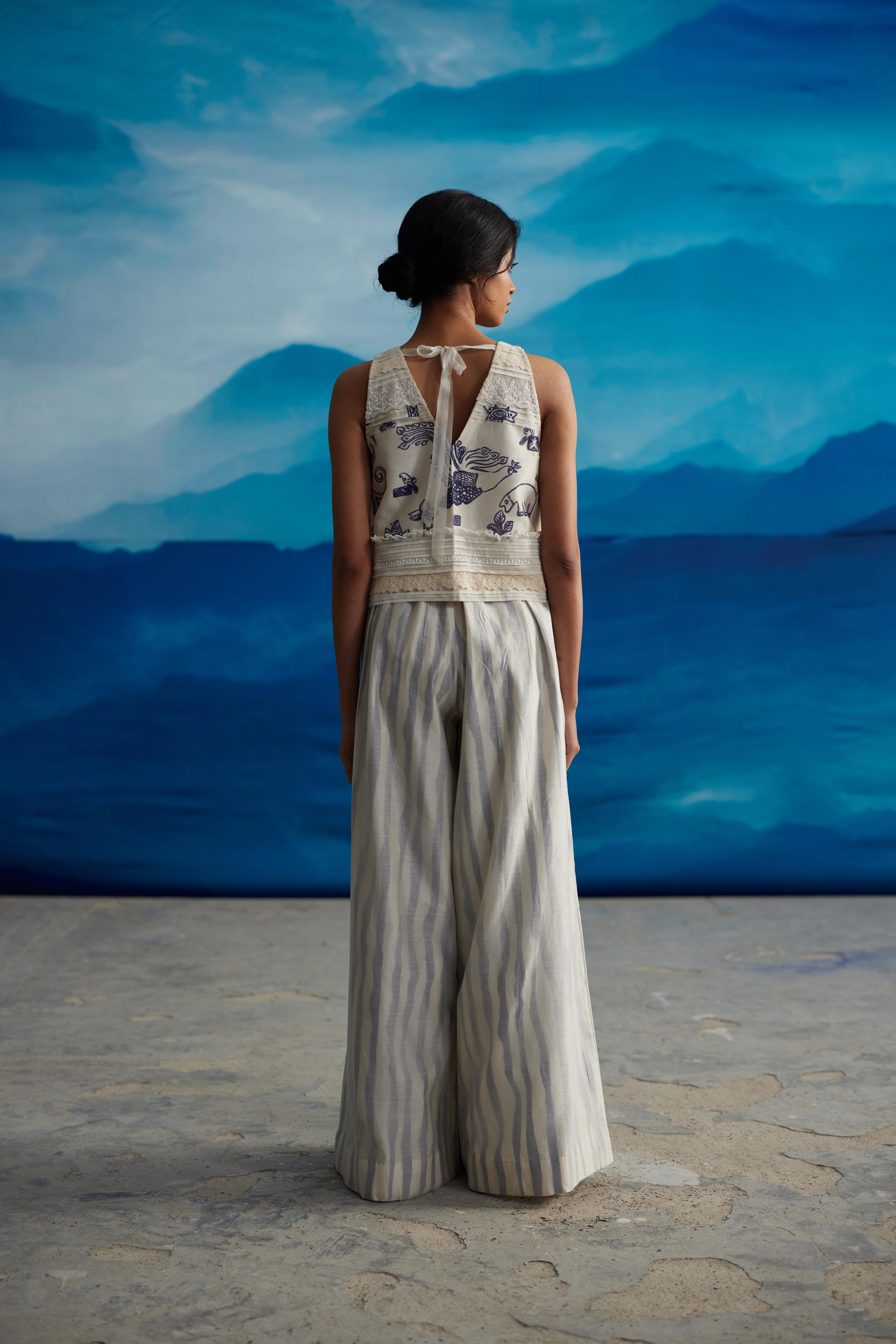 White Chanderi Printed Blouse With Lace by Ahmev with Best Selling, Casual Wear, Chanderi, Crop Tops, Ink And Ivory, Ink And Ivory by Ahmev, Natural, Prints, Relaxed Fit, White, Womenswear at Kamakhyaa for sustainable fashion