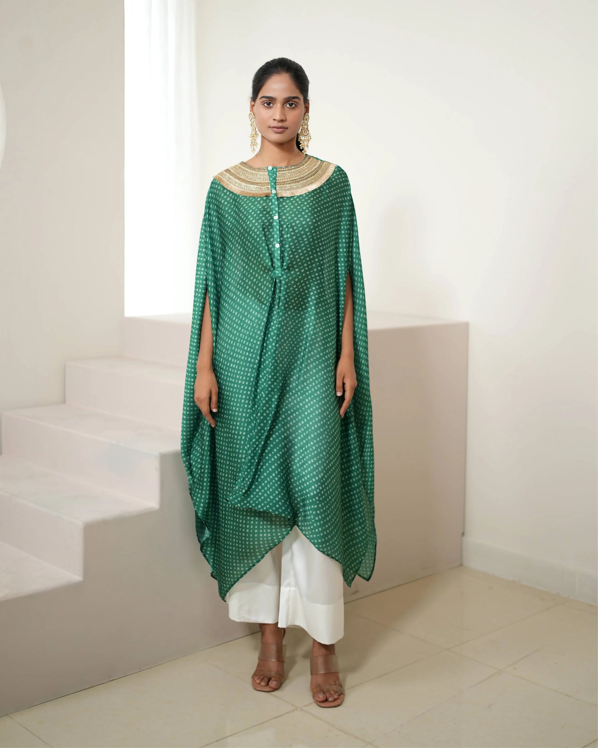 Green Crew neck Kurta Pant Set by Mayura Kumar with Bandhej, Bandhej Bandhini Mixology by Mayura Kumar, Dry clean, Festive Wear, Green, Relaxed Fit, Satin Silk, Tie-Dye at Kamakhyaa for sustainable fashion