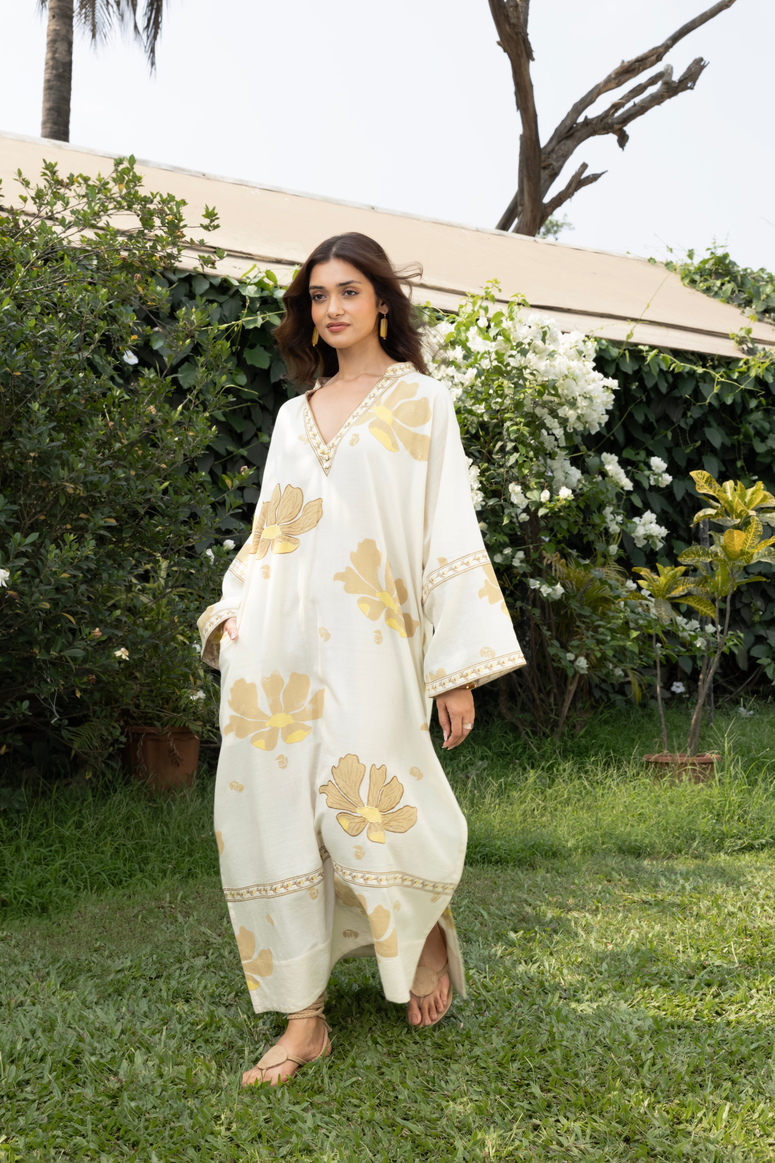 Oversized V-Neck Kaftan with Border Detail by Kamakhyaa India with Cosmos by Akashi Clothing, Internal Tags Missing at Kamakhyaa India for sustainable fashion