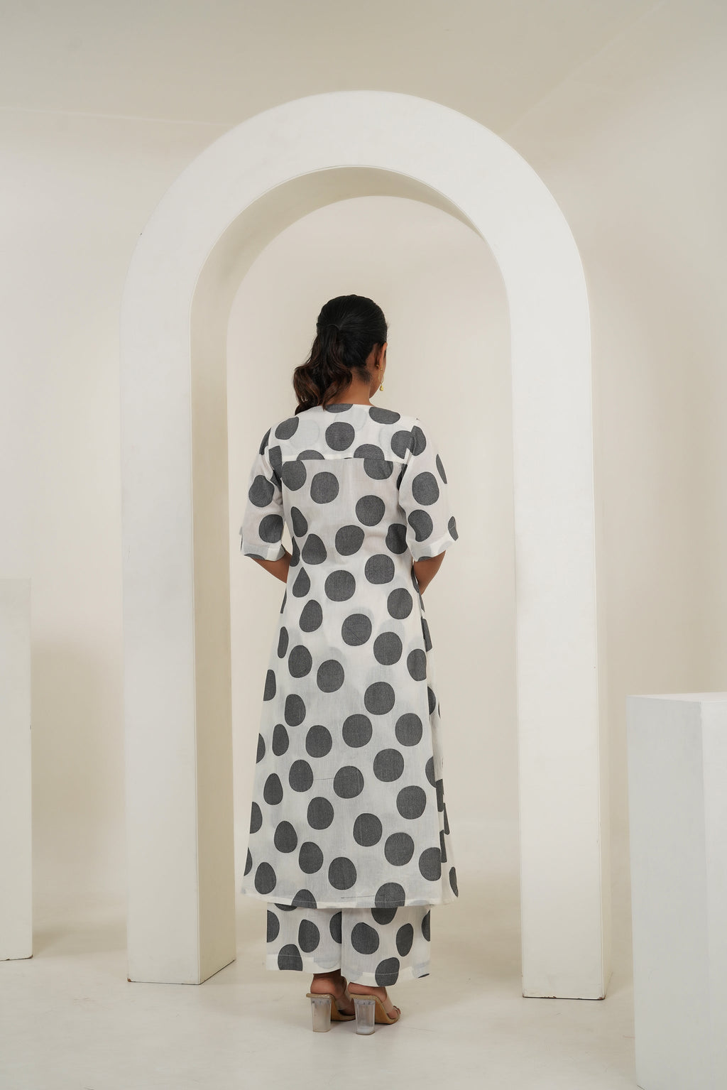 Polka Jamdani Co-ord by Taro India with Imrie at Kamakhyaa for sustainable fashion