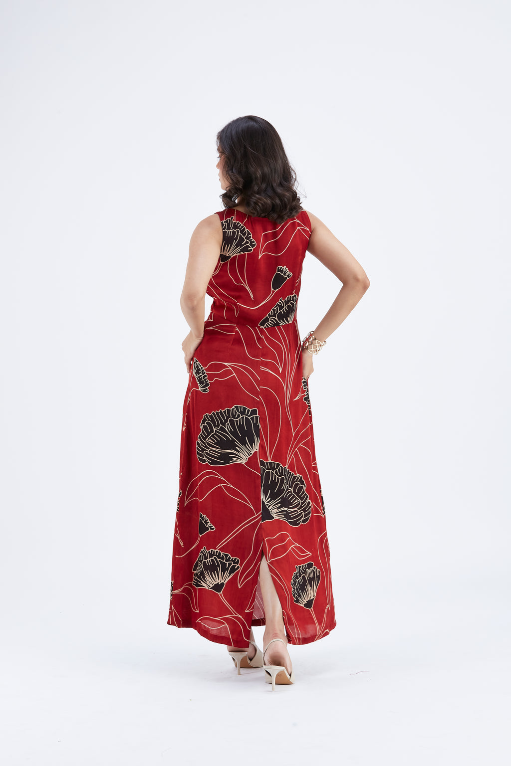 Elara dress by Hasttvam with Ete by Hasttvam at Kamakhyaa for sustainable fashion