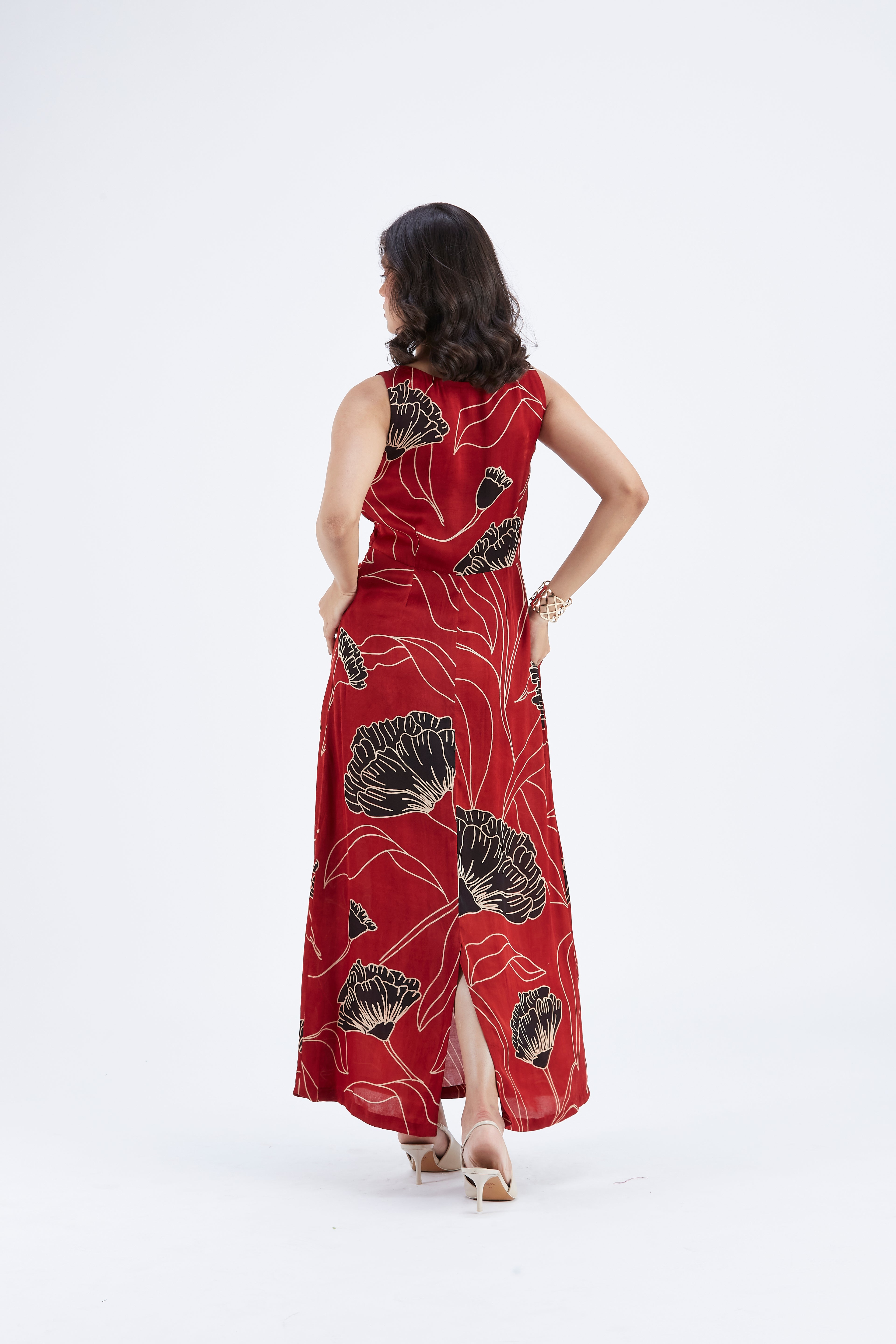 Elara dress by Hasttvam with Ete by Hasttvam at Kamakhyaa for sustainable fashion