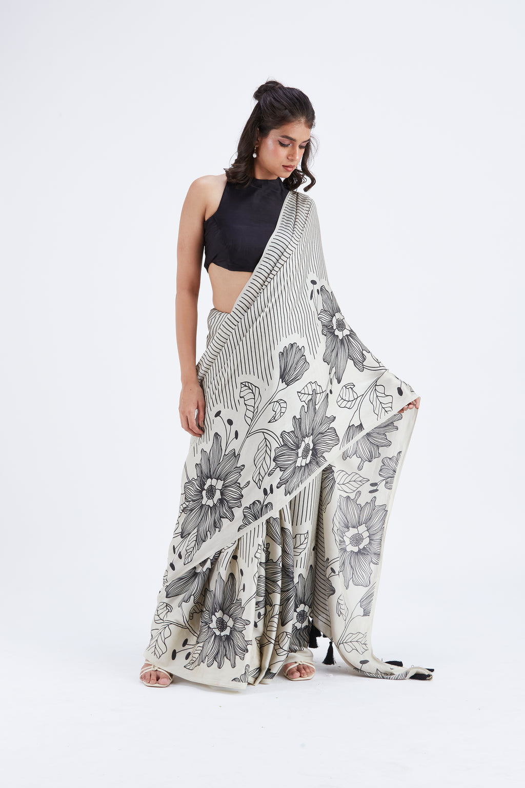 Savana Saree by Hasttvam with Ete by Hasttvam at Kamakhyaa for sustainable fashion