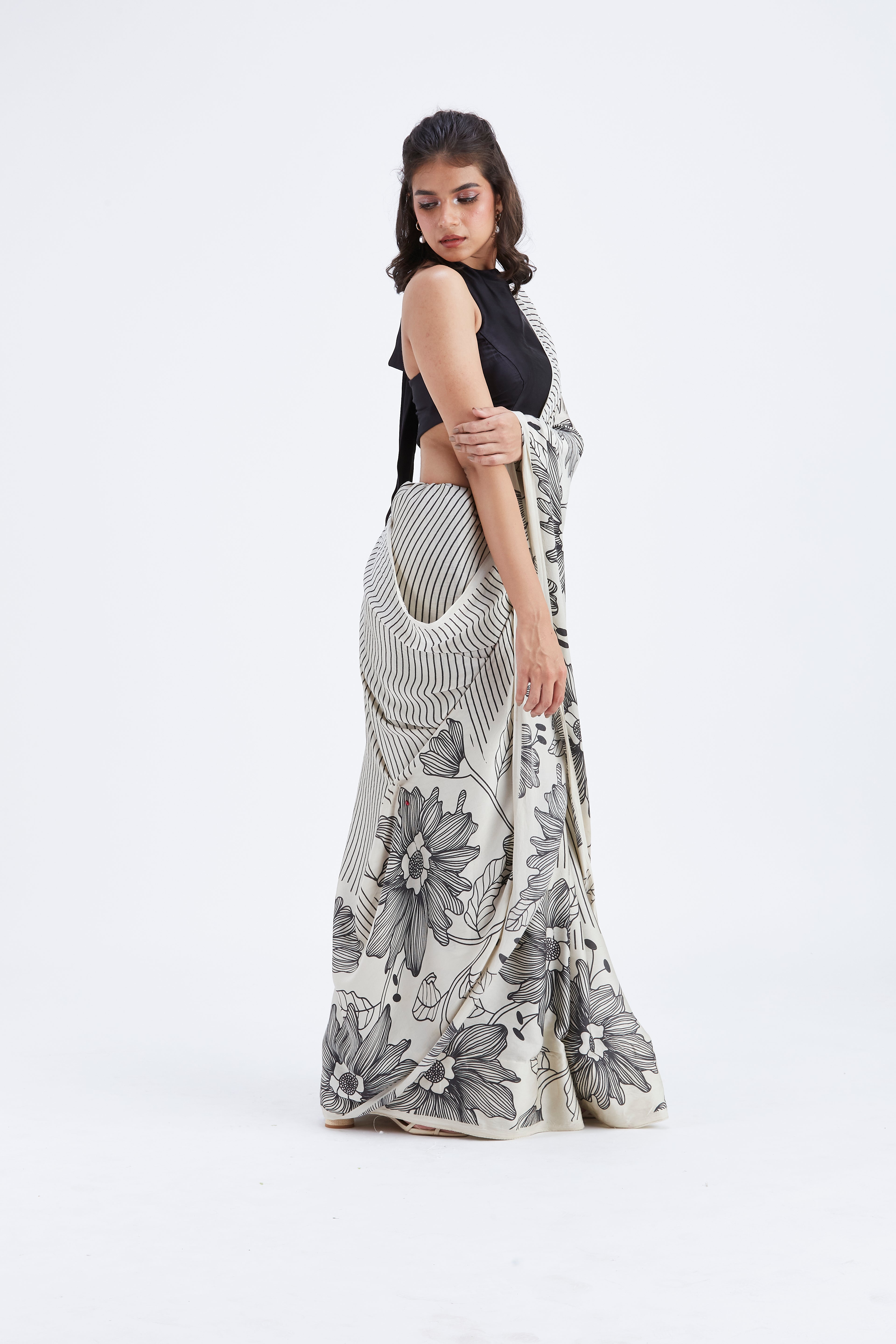 Savana Saree by Hasttvam with Ete by Hasttvam at Kamakhyaa for sustainable fashion