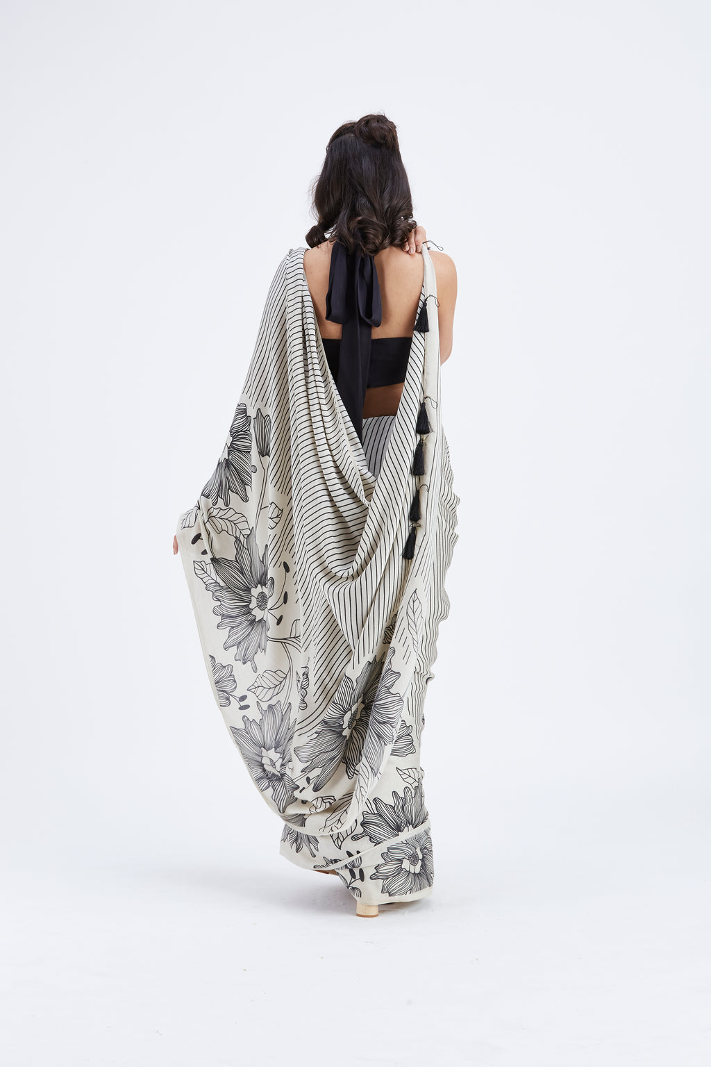 Savana Saree by Hasttvam with Ete by Hasttvam at Kamakhyaa for sustainable fashion