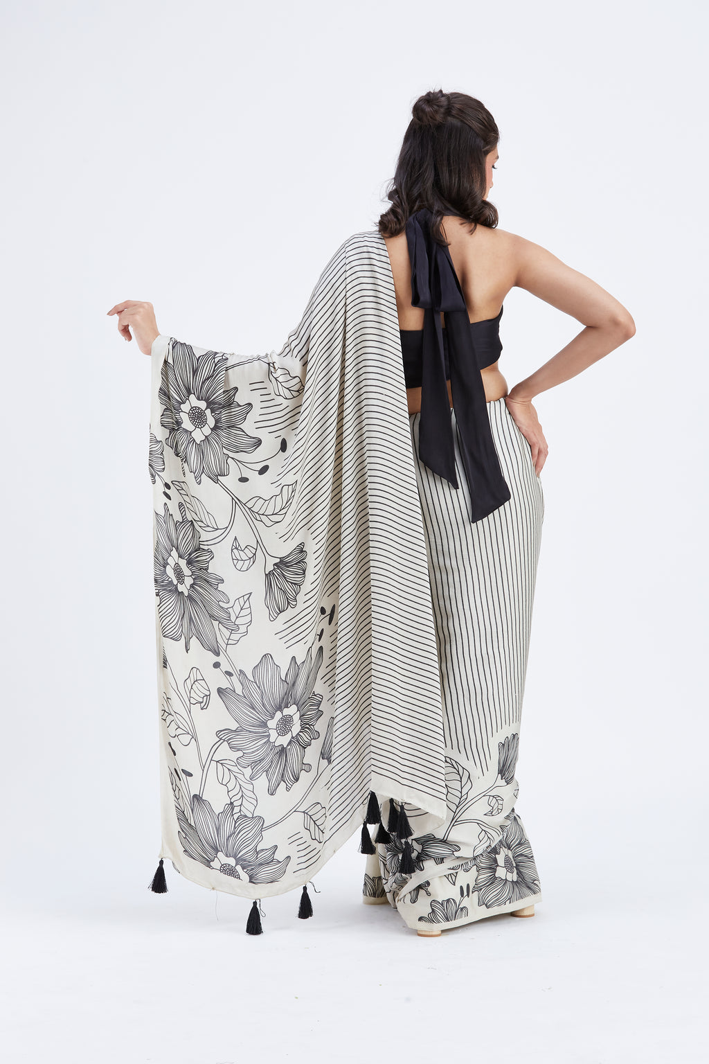Savana Saree by Hasttvam with Ete by Hasttvam at Kamakhyaa for sustainable fashion