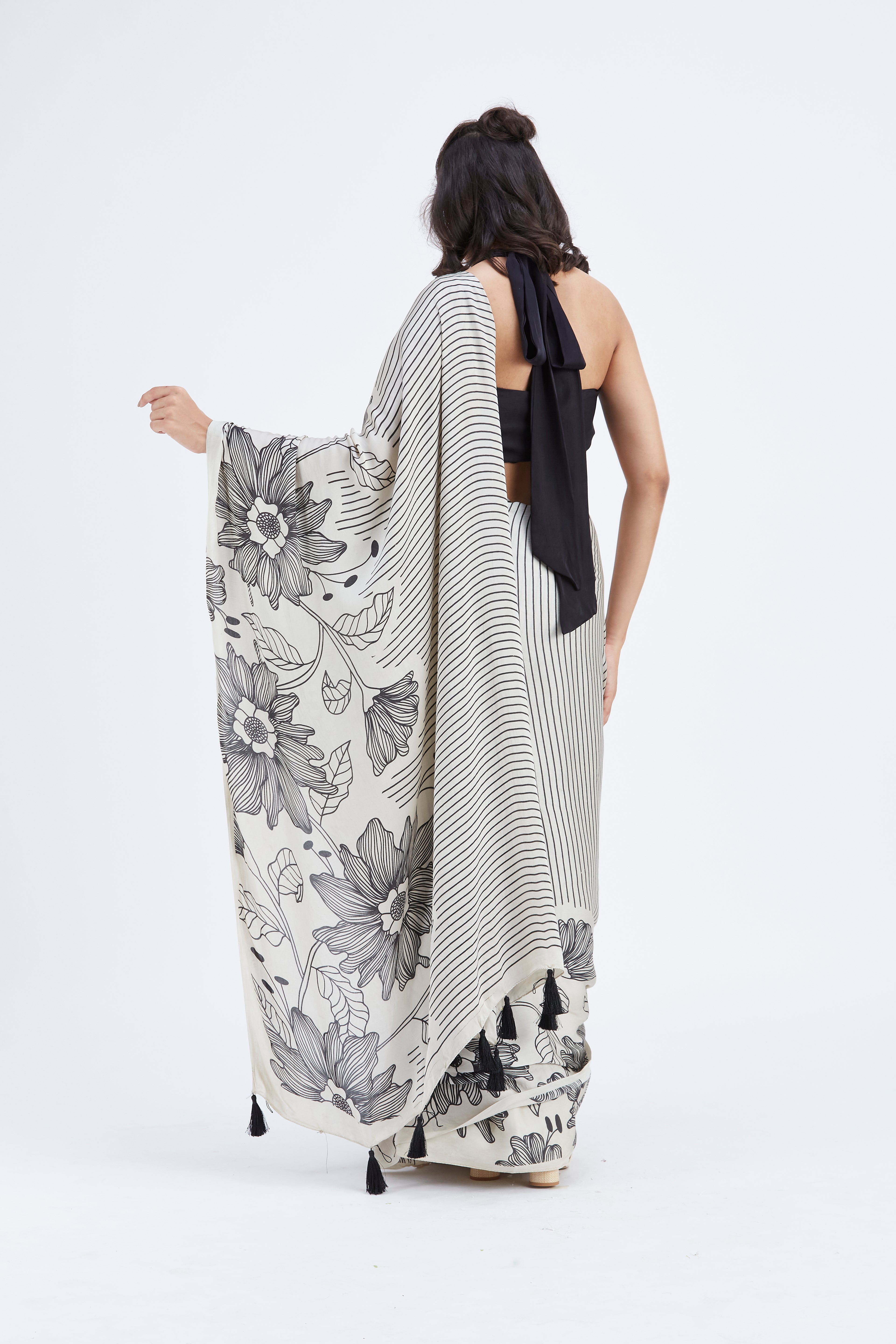 Savana Saree by Hasttvam with Ete by Hasttvam at Kamakhyaa for sustainable fashion