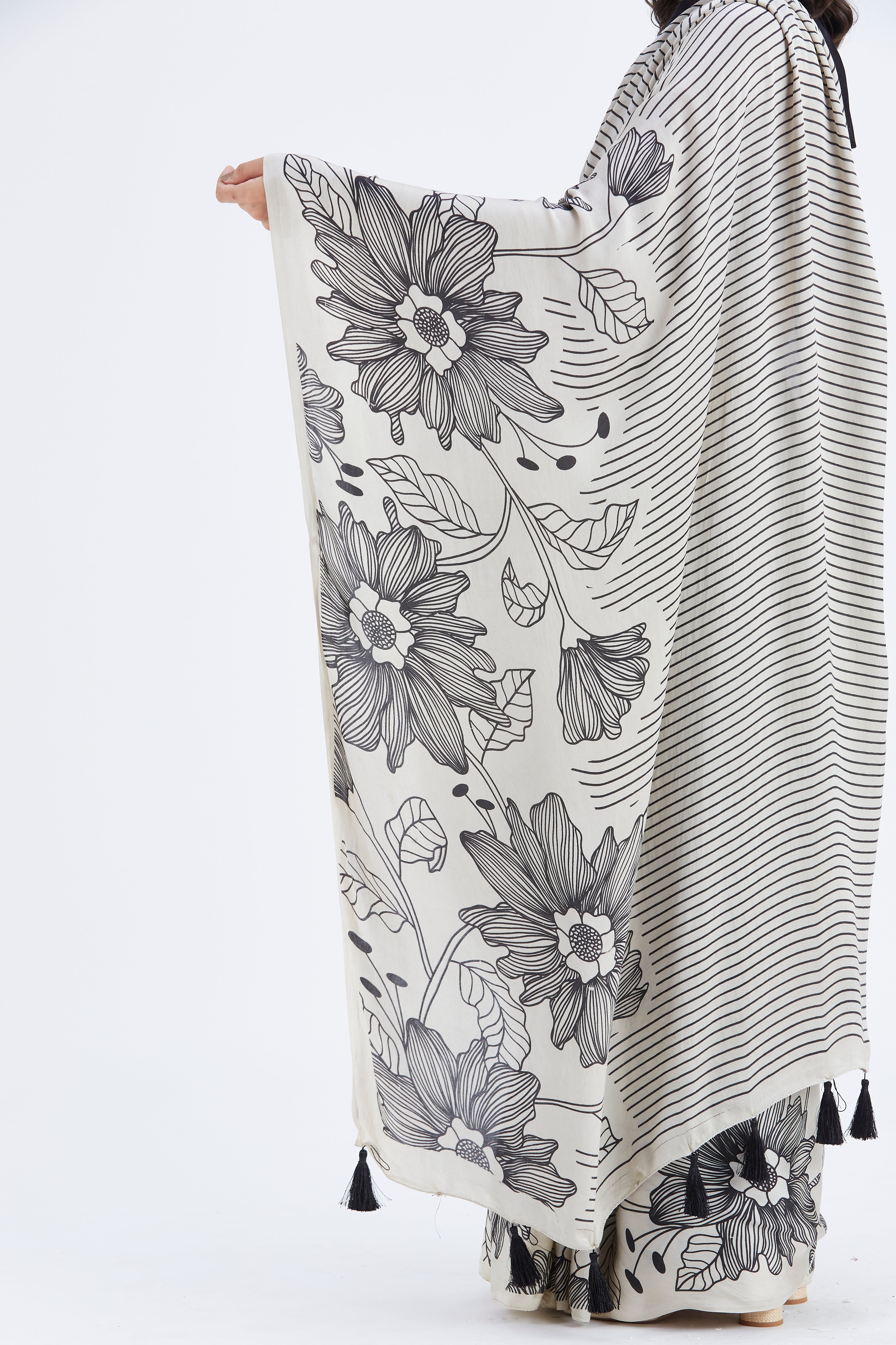 Savana Saree by Hasttvam with Ete by Hasttvam at Kamakhyaa for sustainable fashion