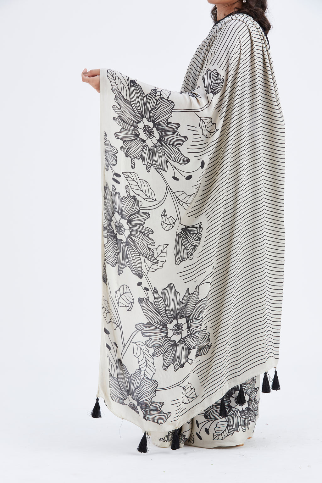 Savana Saree by Hasttvam with Ete by Hasttvam at Kamakhyaa for sustainable fashion