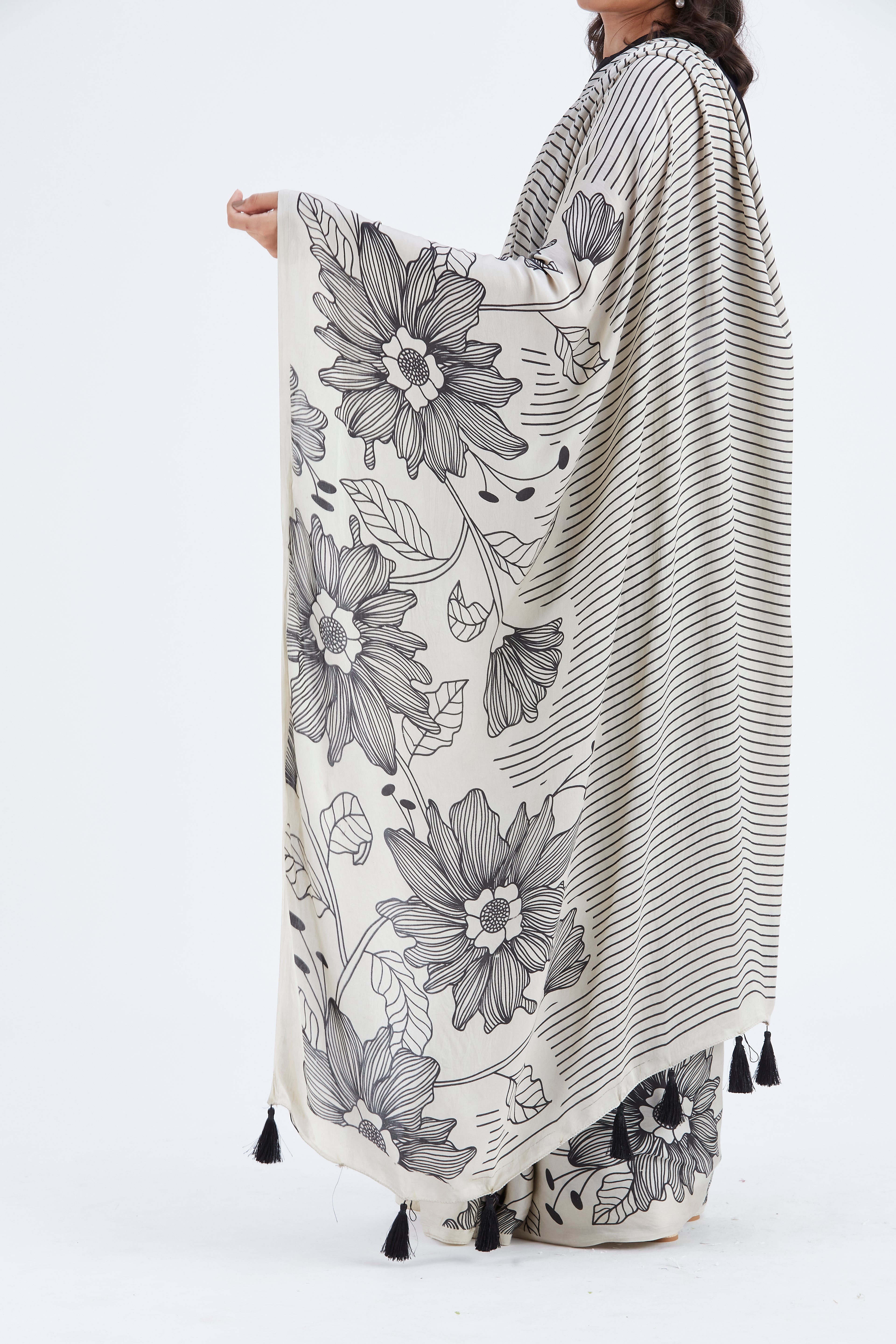 Savana Saree by Hasttvam with Ete by Hasttvam at Kamakhyaa for sustainable fashion