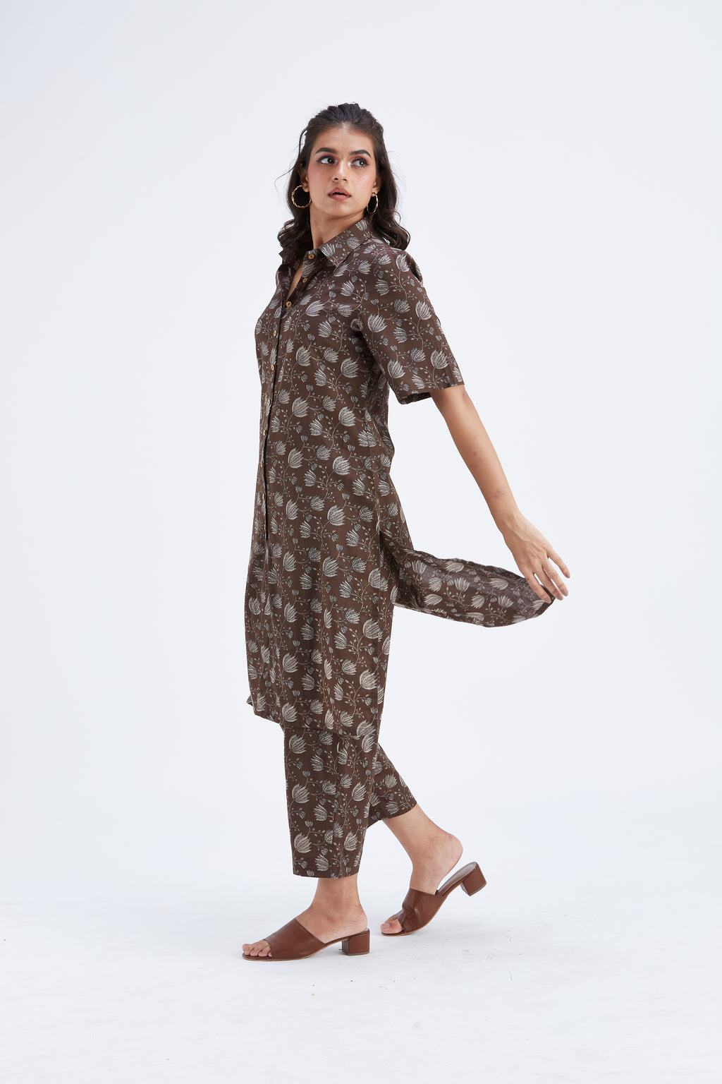 Easha Brown kurta set by Hasttvam with Ete by Hasttvam at Kamakhyaa for sustainable fashion