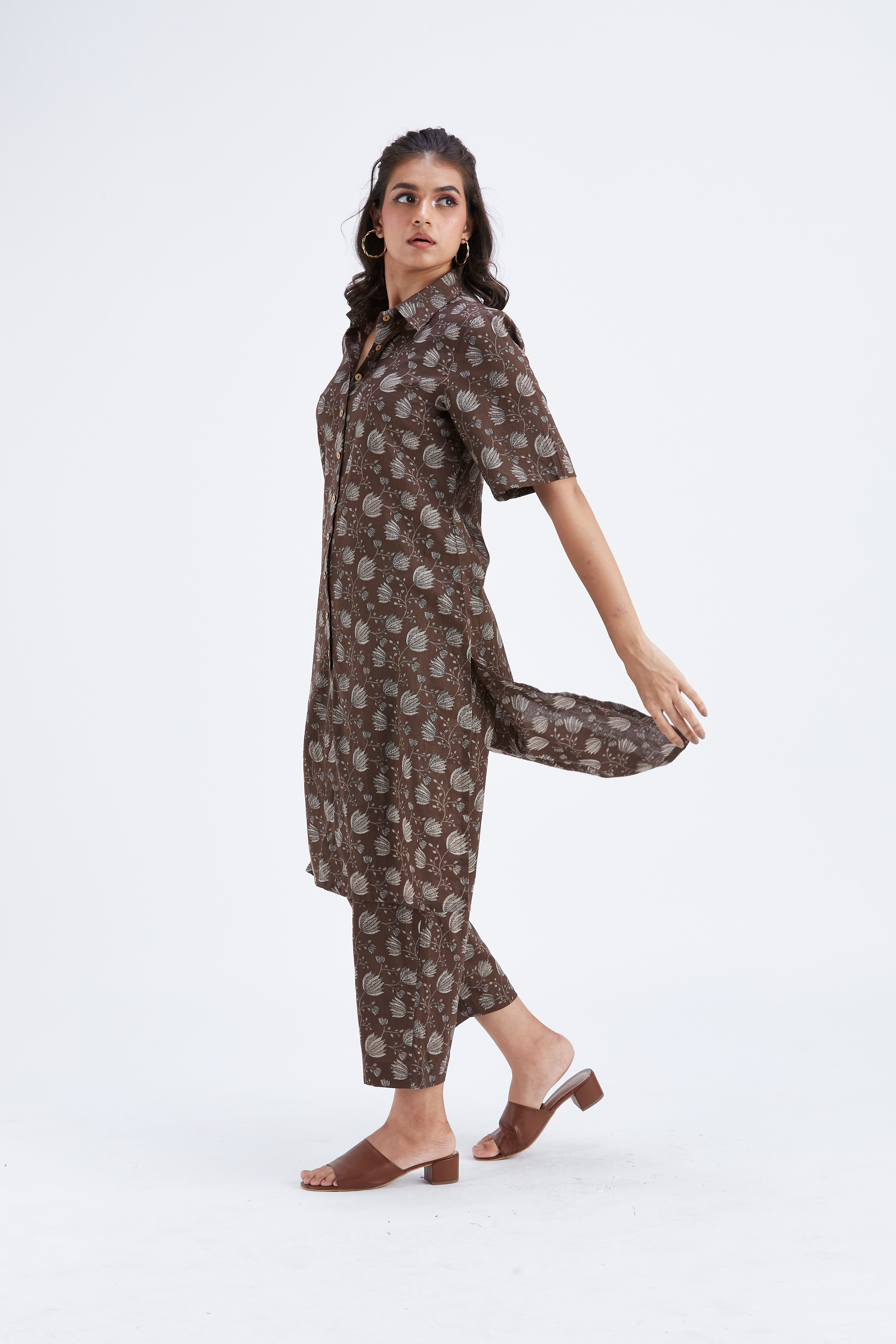 Easha Brown kurta set by Hasttvam with Ete by Hasttvam at Kamakhyaa for sustainable fashion