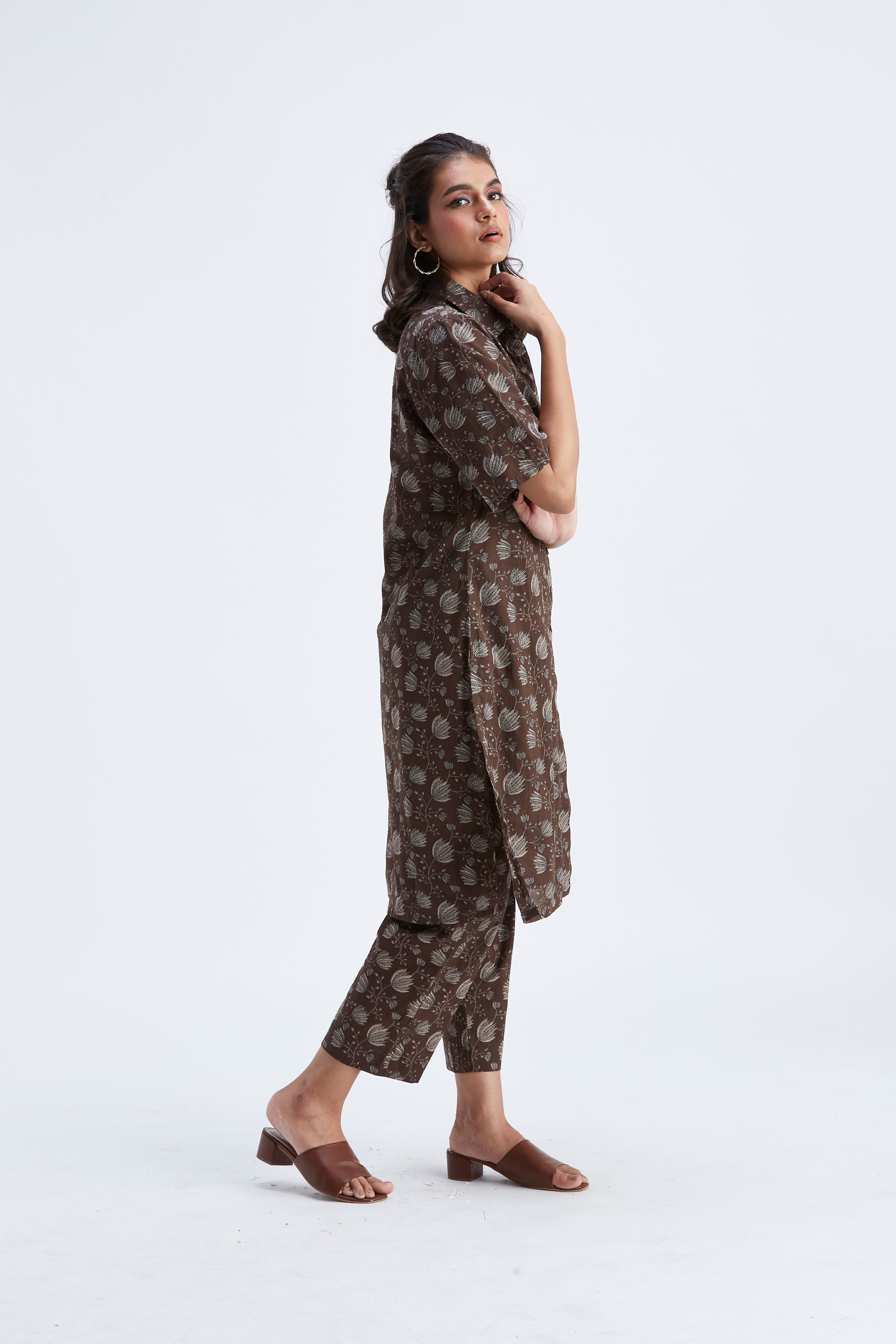 Easha Brown kurta set by Hasttvam with Ete by Hasttvam at Kamakhyaa for sustainable fashion