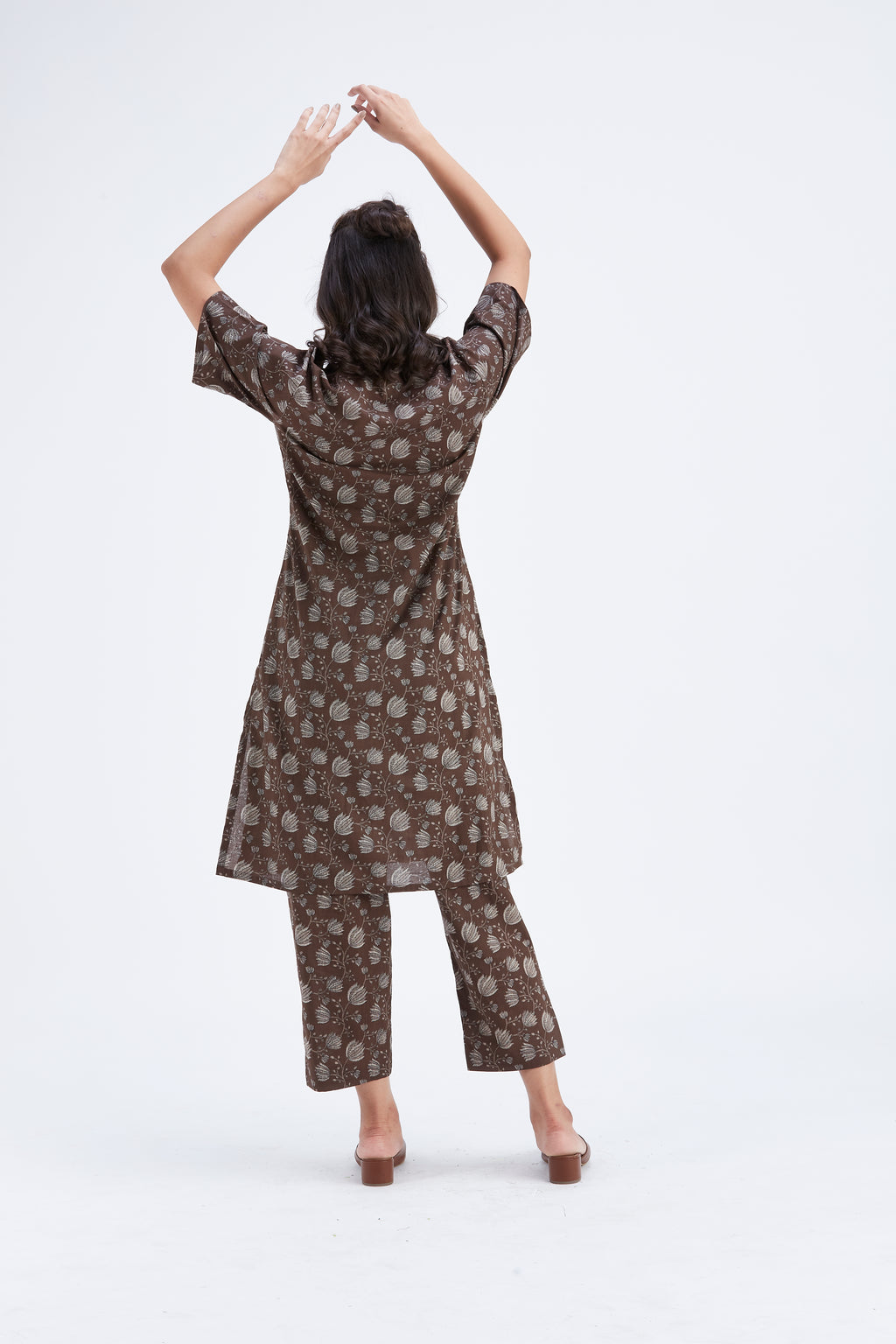 Easha Brown kurta set by Hasttvam with Ete by Hasttvam at Kamakhyaa for sustainable fashion