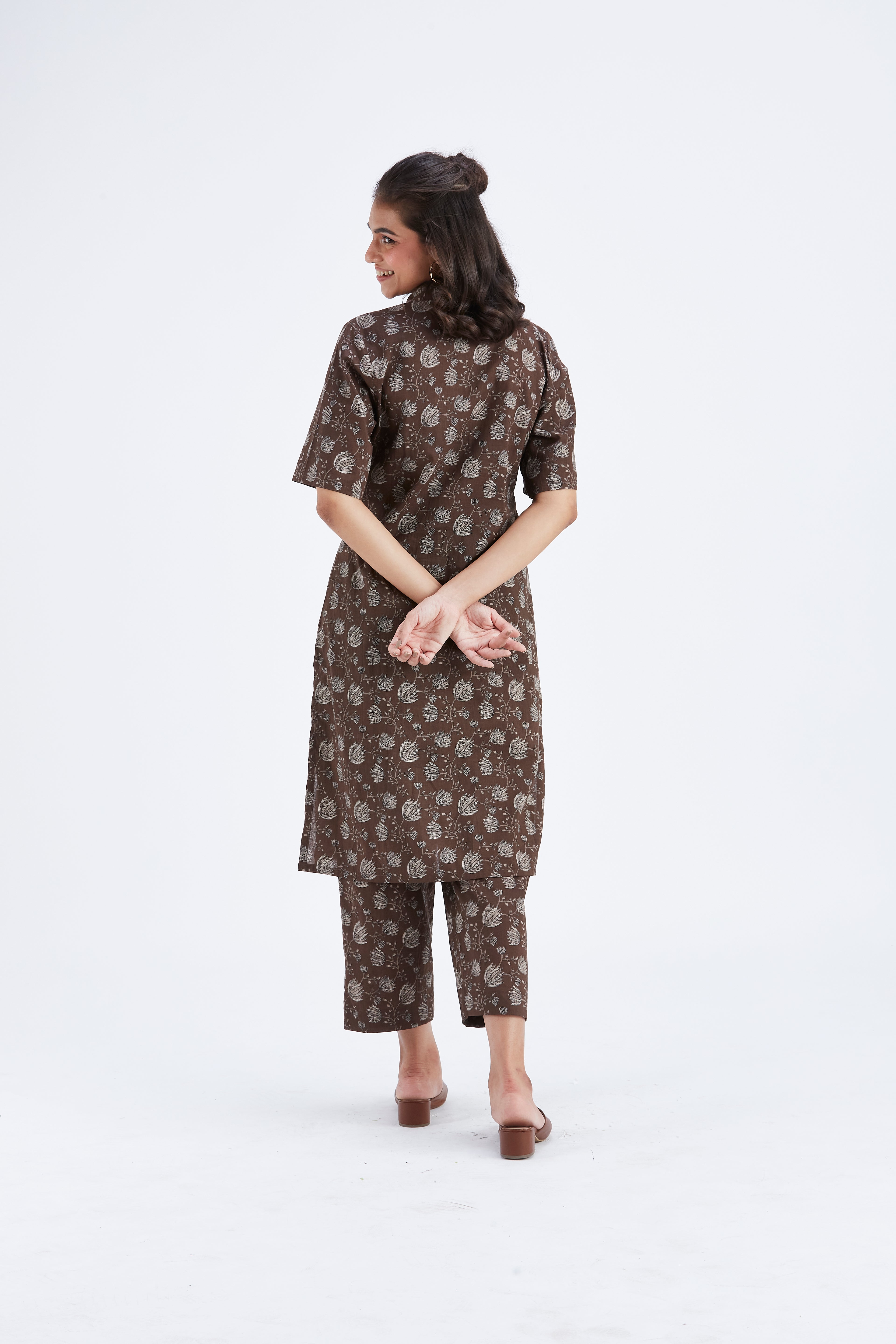 Easha Brown kurta set by Hasttvam with Ete by Hasttvam at Kamakhyaa for sustainable fashion