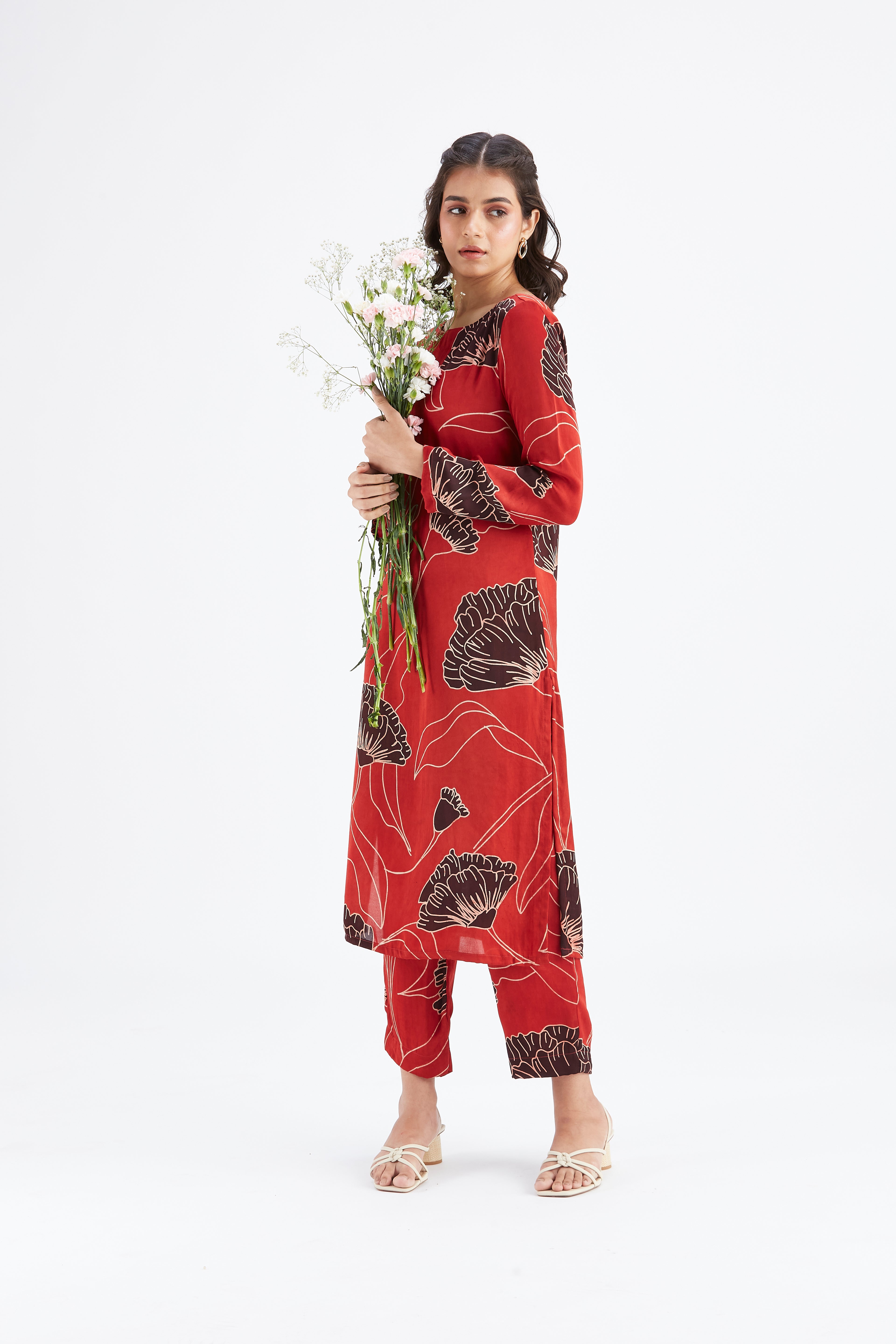 Yara Red kurta set by Hasttvam with Ete by Hasttvam at Kamakhyaa for sustainable fashion