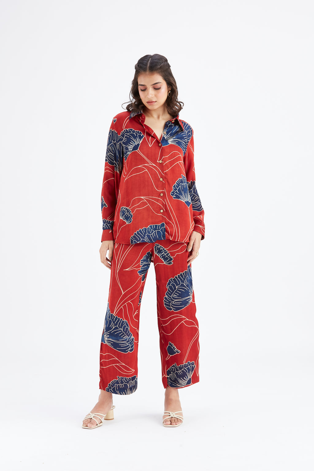 Yuna Red Co-ord set by Hasttvam with Ete by Hasttvam at Kamakhyaa for sustainable fashion