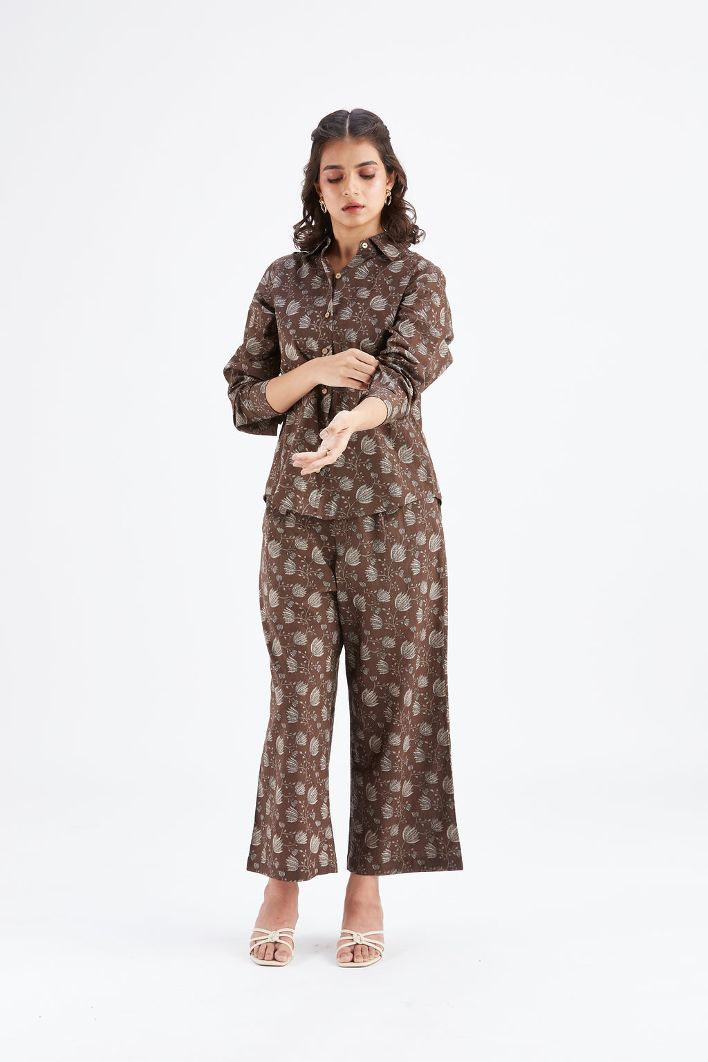 Yuna Brown Co-ord set by Hasttvam with Ete by Hasttvam at Kamakhyaa for sustainable fashion