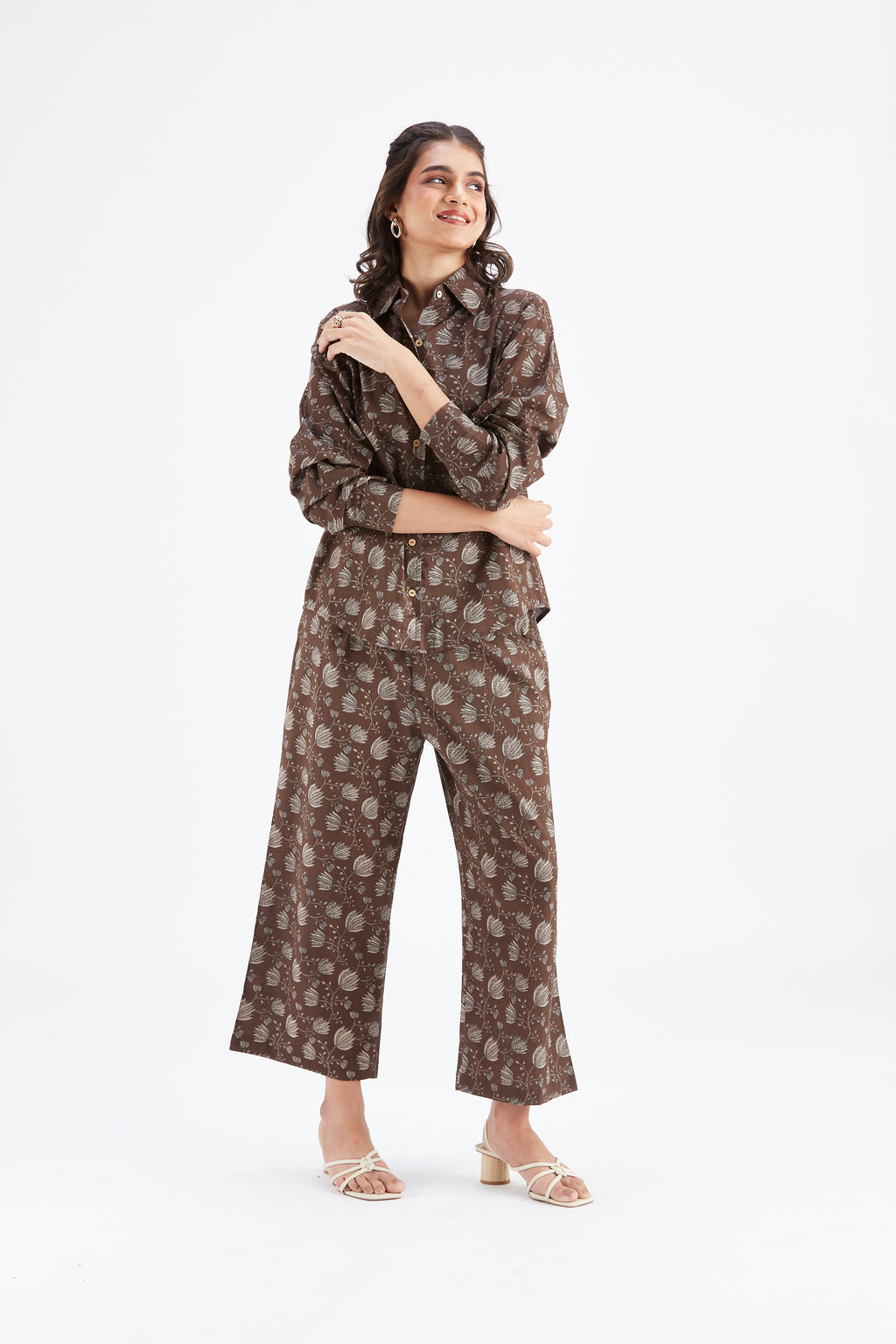 Yuna Brown Co-ord set by Hasttvam with Ete by Hasttvam at Kamakhyaa for sustainable fashion