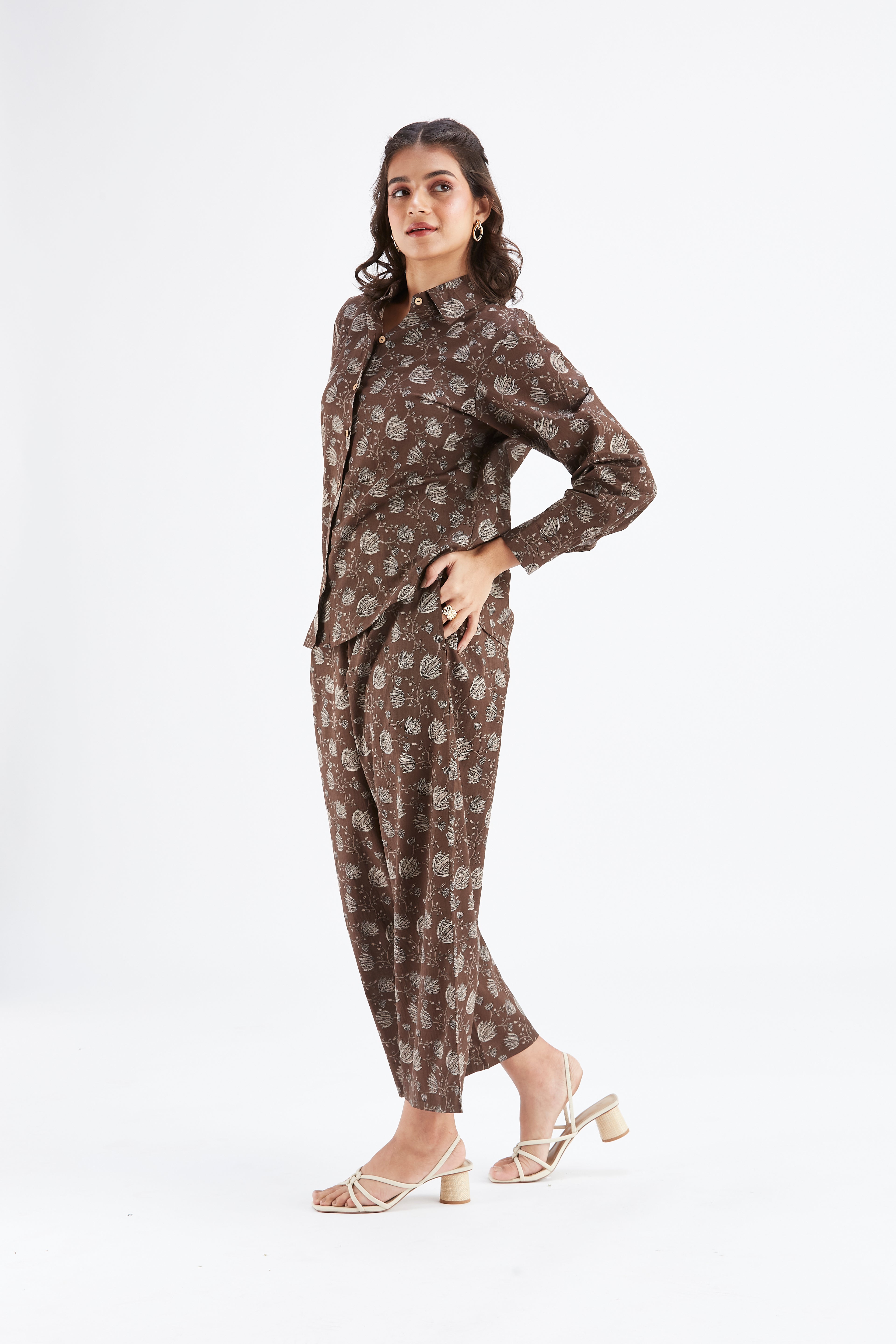 Yuna Brown Co-ord set by Hasttvam with Ete by Hasttvam at Kamakhyaa for sustainable fashion