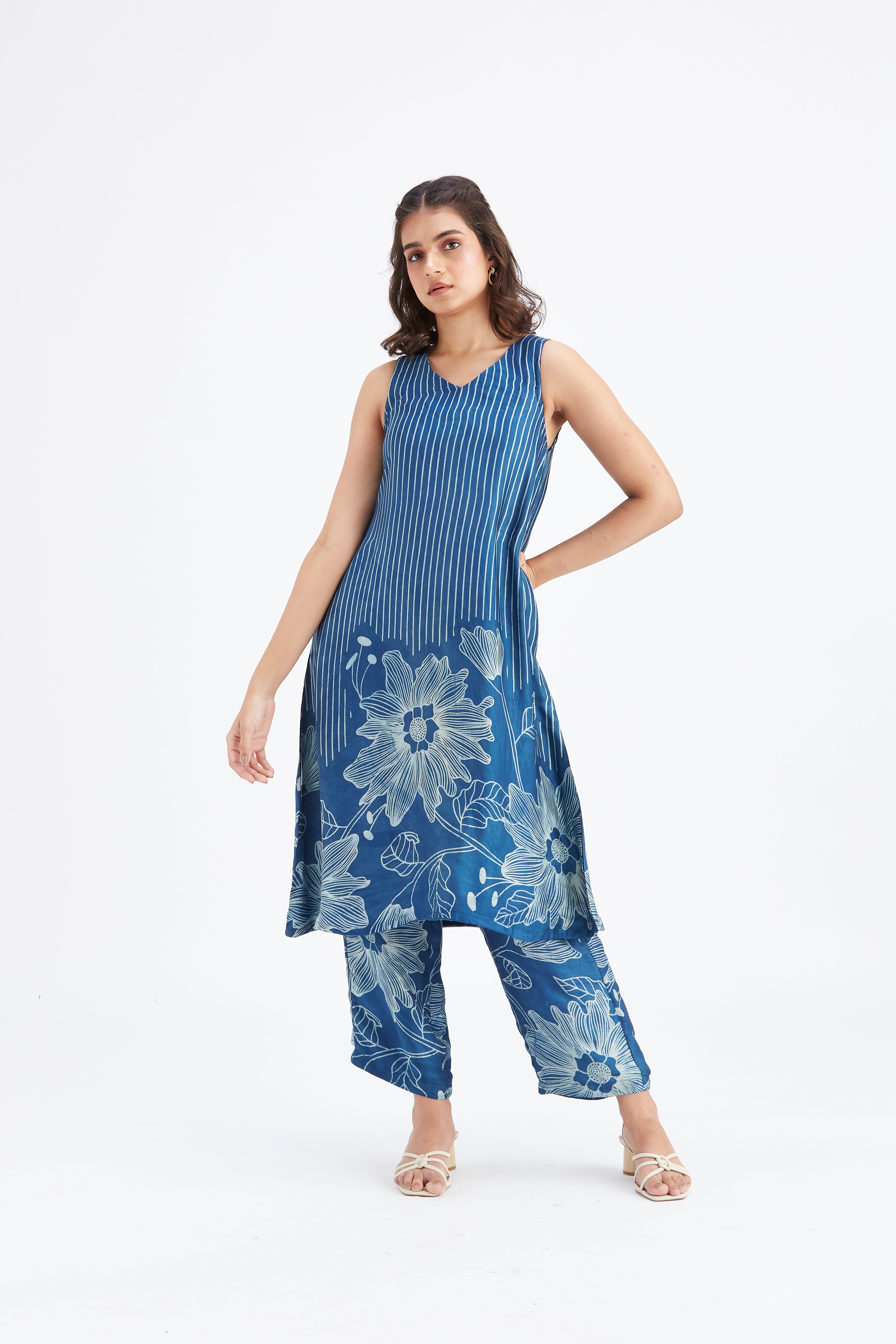 Sona Indigo kurta set by Hasttvam with Ete by Hasttvam at Kamakhyaa for sustainable fashion