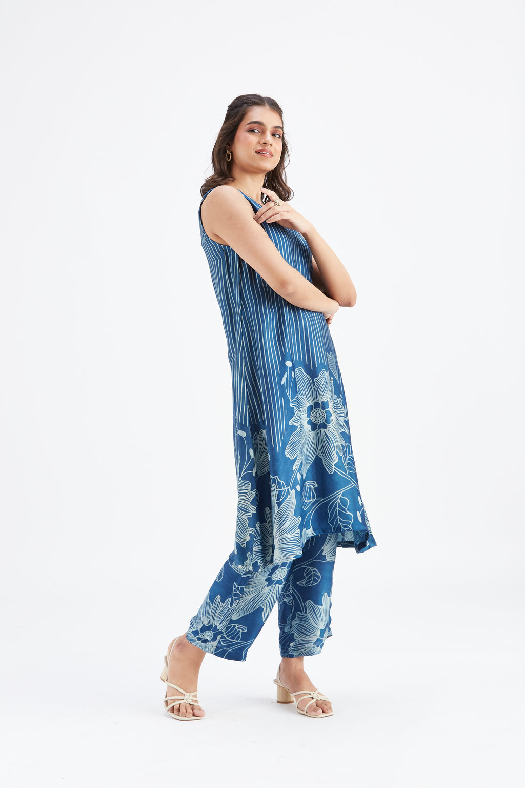 Sona Indigo kurta set by Hasttvam with Ete by Hasttvam at Kamakhyaa for sustainable fashion