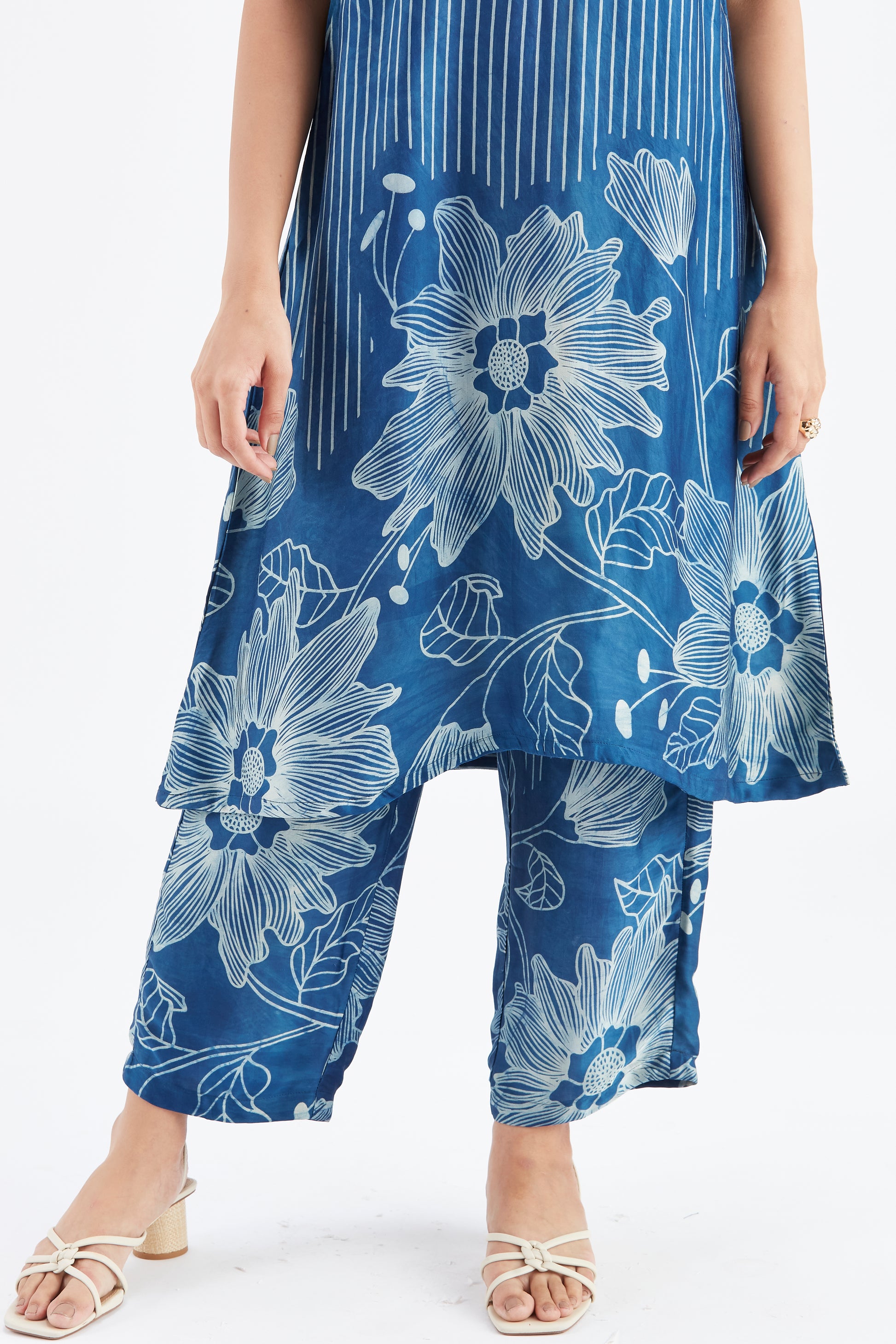 Sona Indigo kurta set by Hasttvam with Ete by Hasttvam at Kamakhyaa for sustainable fashion