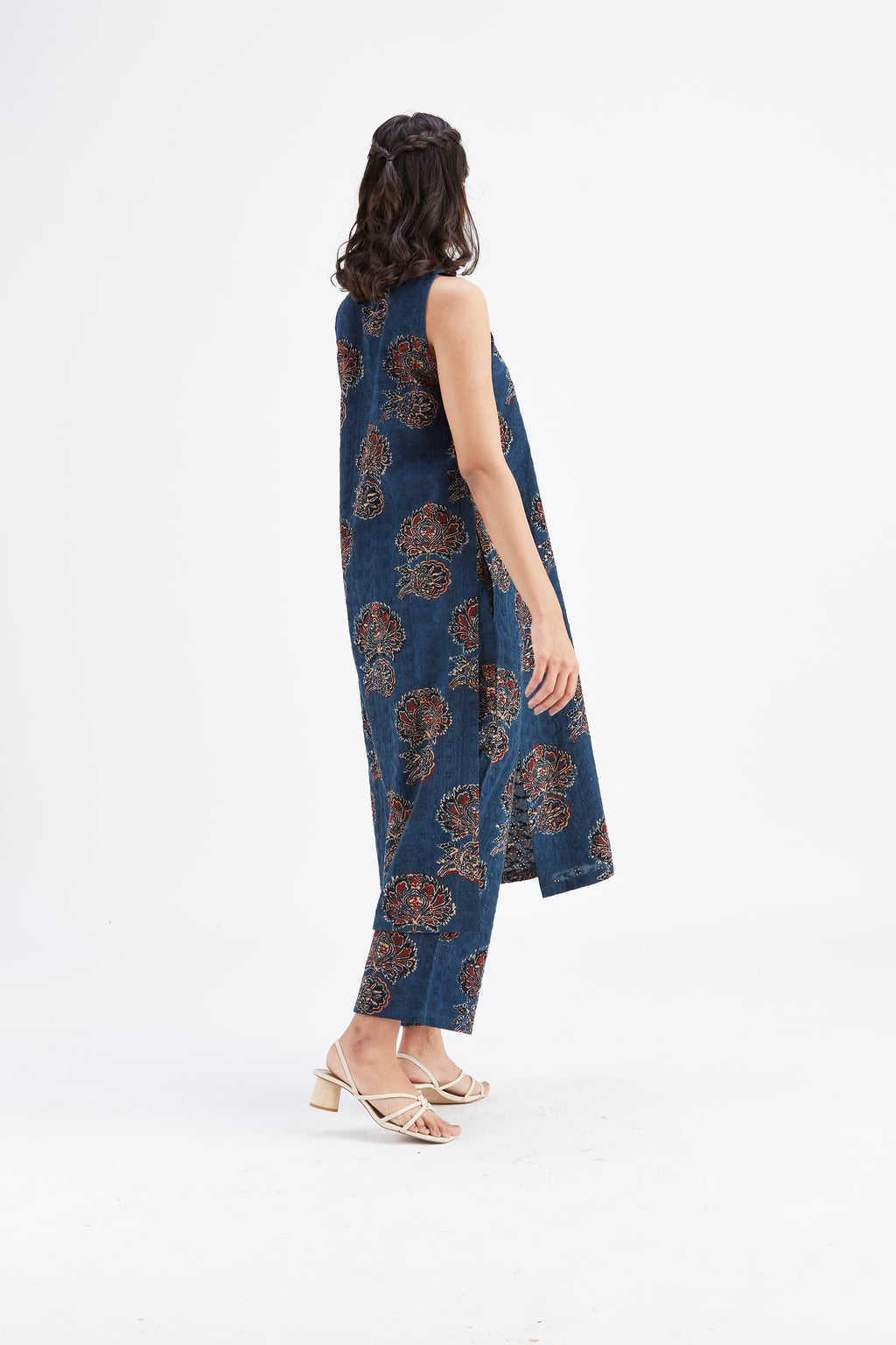 Nava Indigo kurta set by Hasttvam with Ete by Hasttvam at Kamakhyaa for sustainable fashion