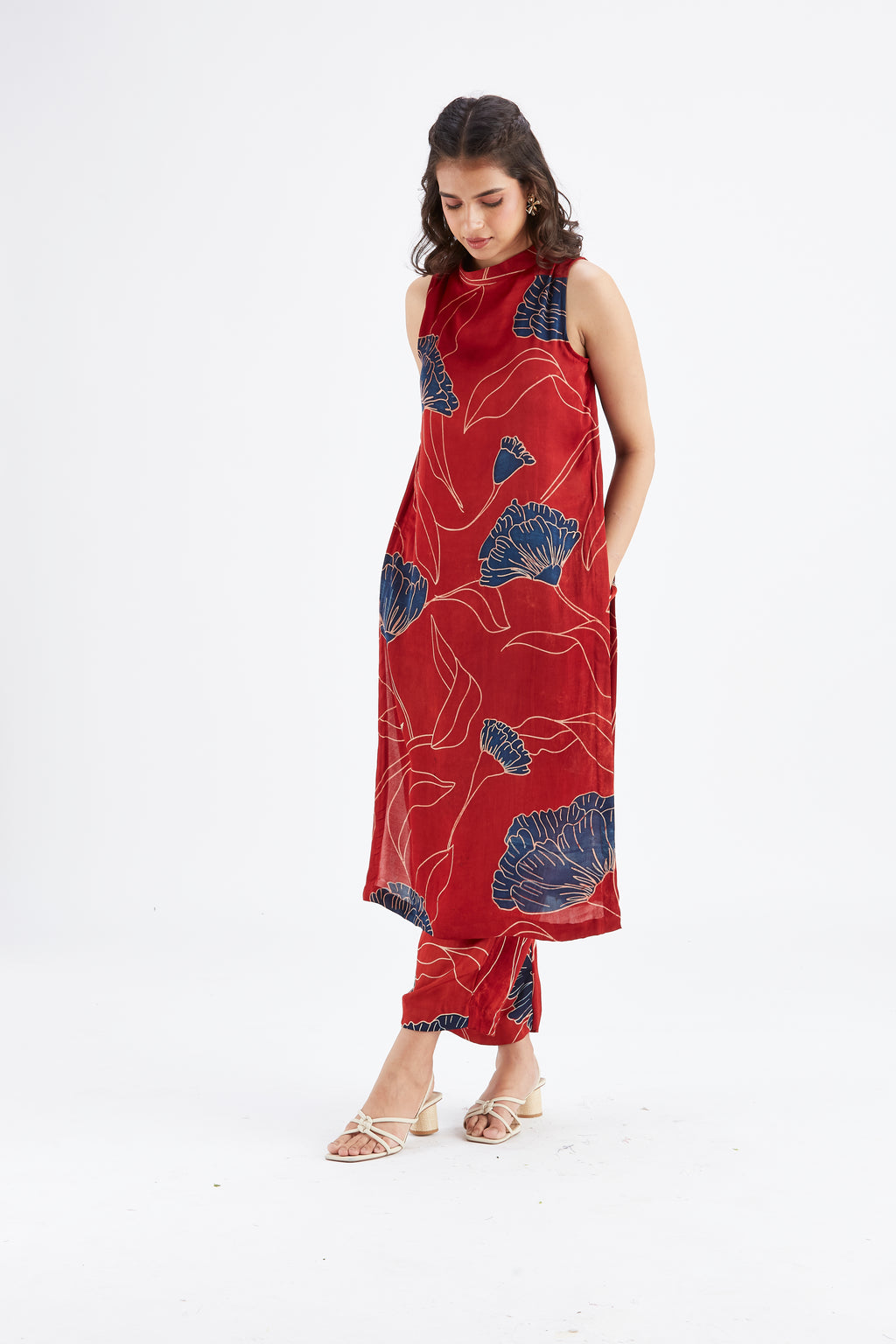 Nava Red kurta set by Hasttvam with Ete by Hasttvam at Kamakhyaa for sustainable fashion