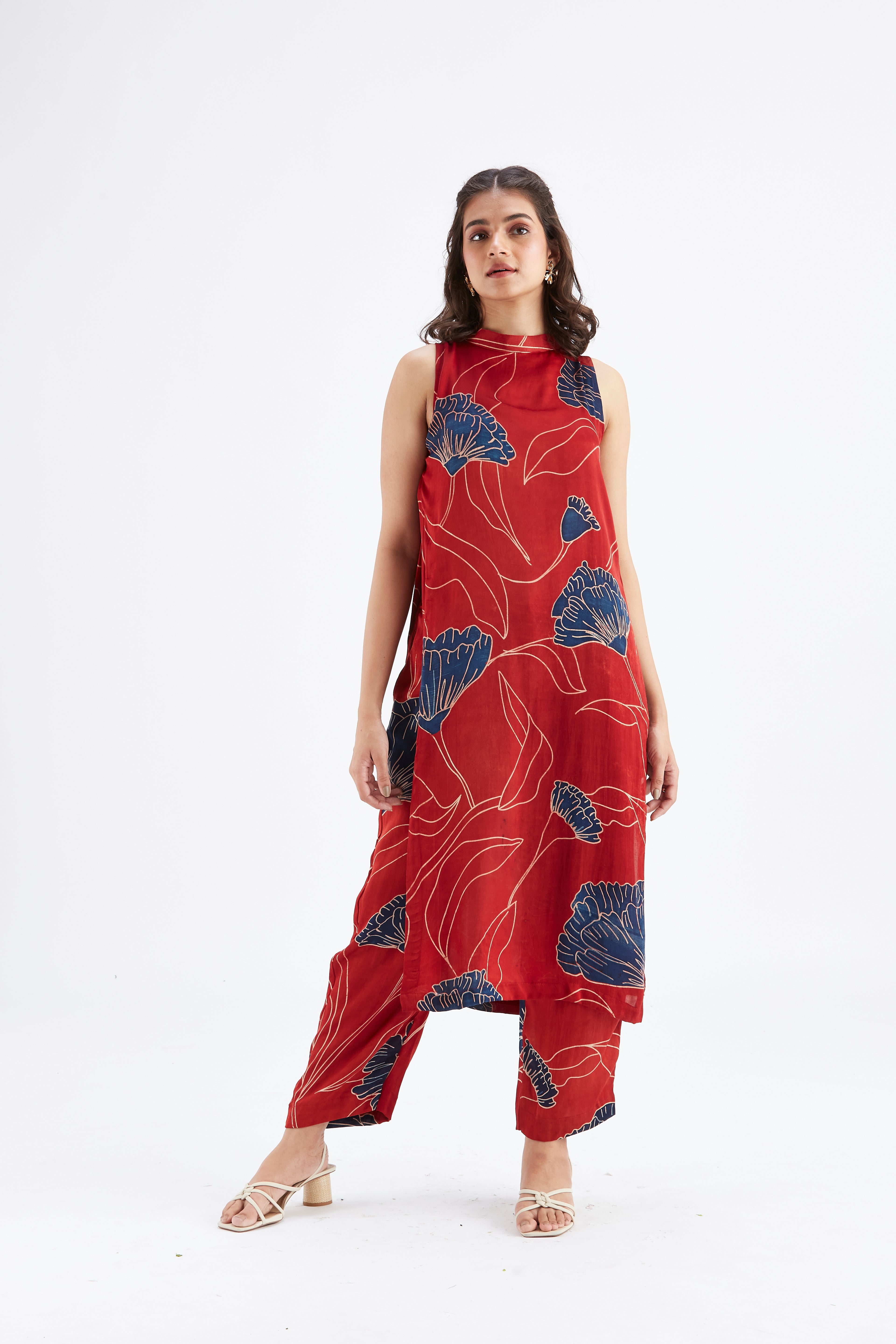 Nava Red kurta set by Hasttvam with Ete by Hasttvam at Kamakhyaa for sustainable fashion