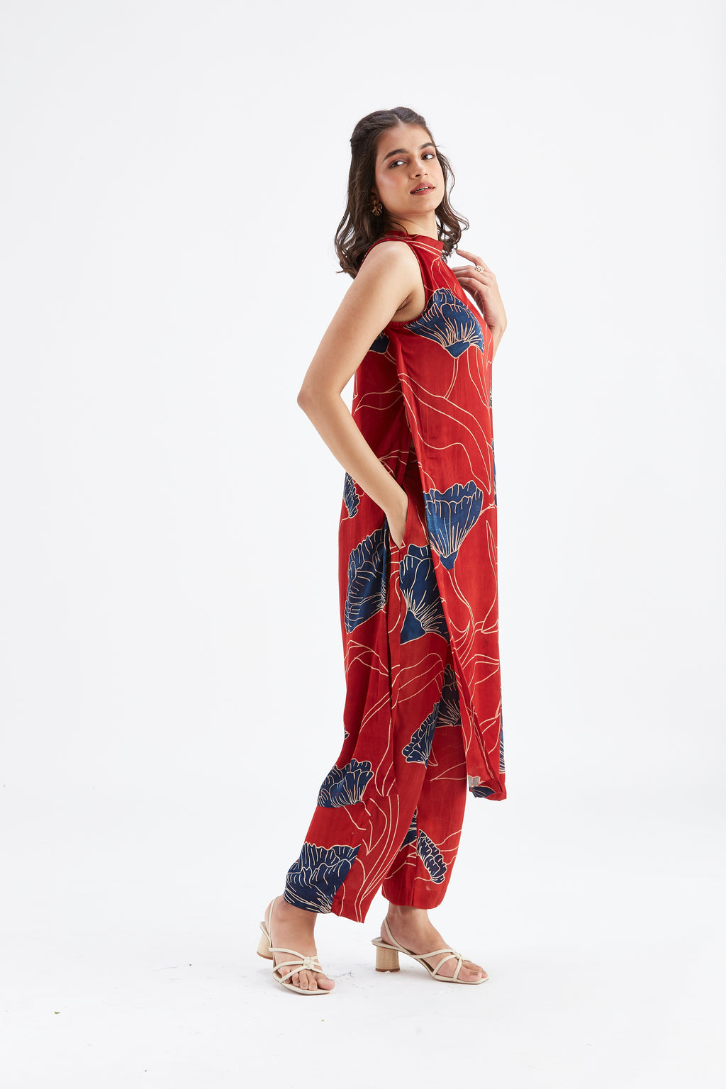 Nava Red kurta set by Hasttvam with Ete by Hasttvam at Kamakhyaa for sustainable fashion