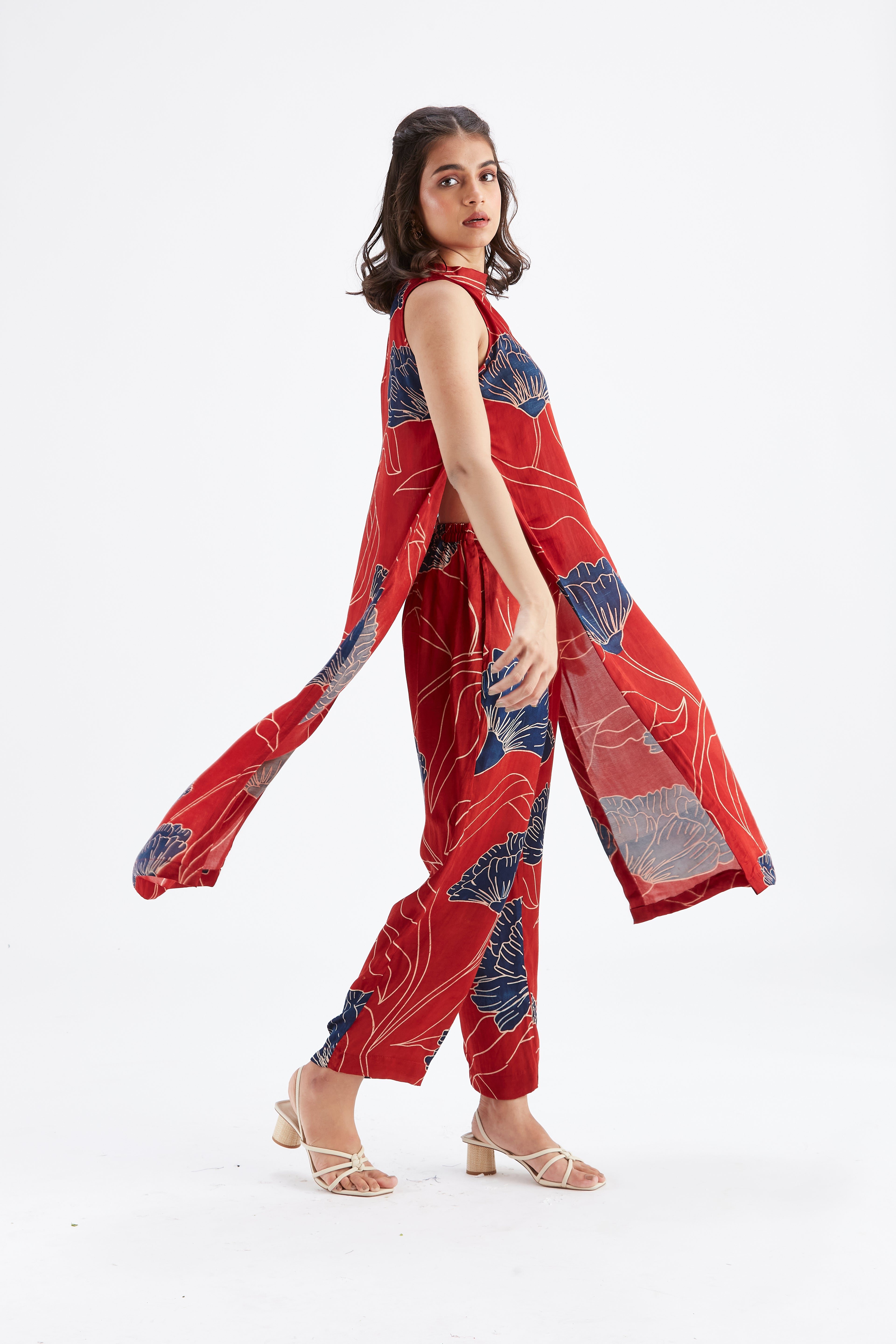 Nava Red kurta set by Hasttvam with Ete by Hasttvam at Kamakhyaa for sustainable fashion