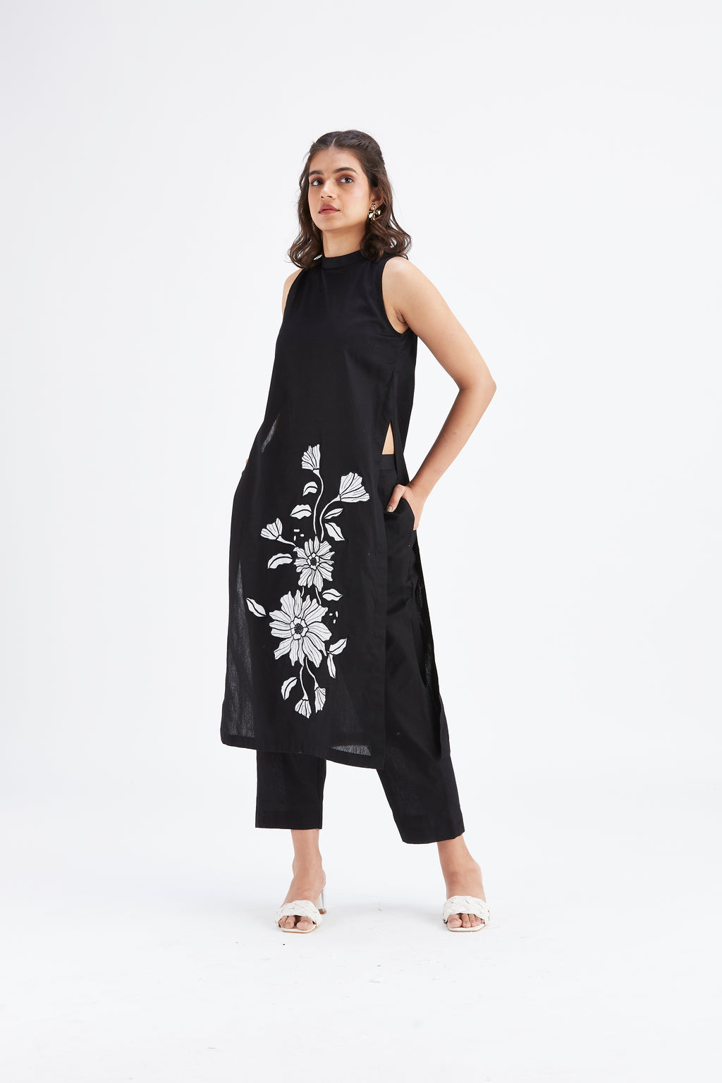 Nava Black kurta set by Hasttvam with Ete by Hasttvam at Kamakhyaa for sustainable fashion