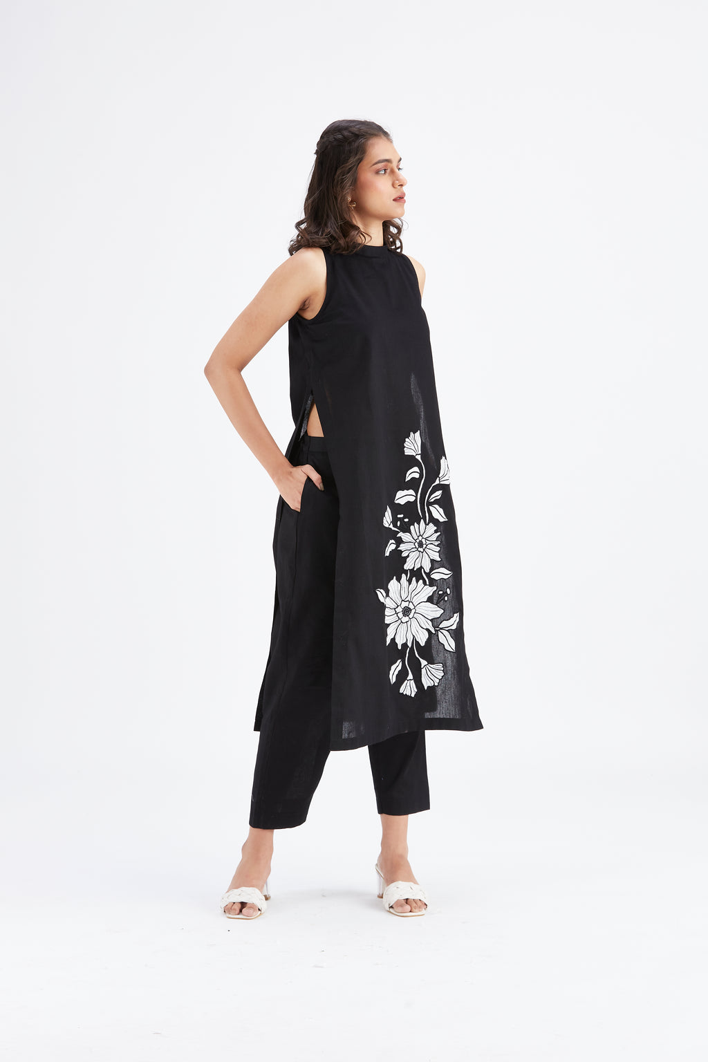 Nava Black kurta set by Hasttvam with Ete by Hasttvam at Kamakhyaa for sustainable fashion