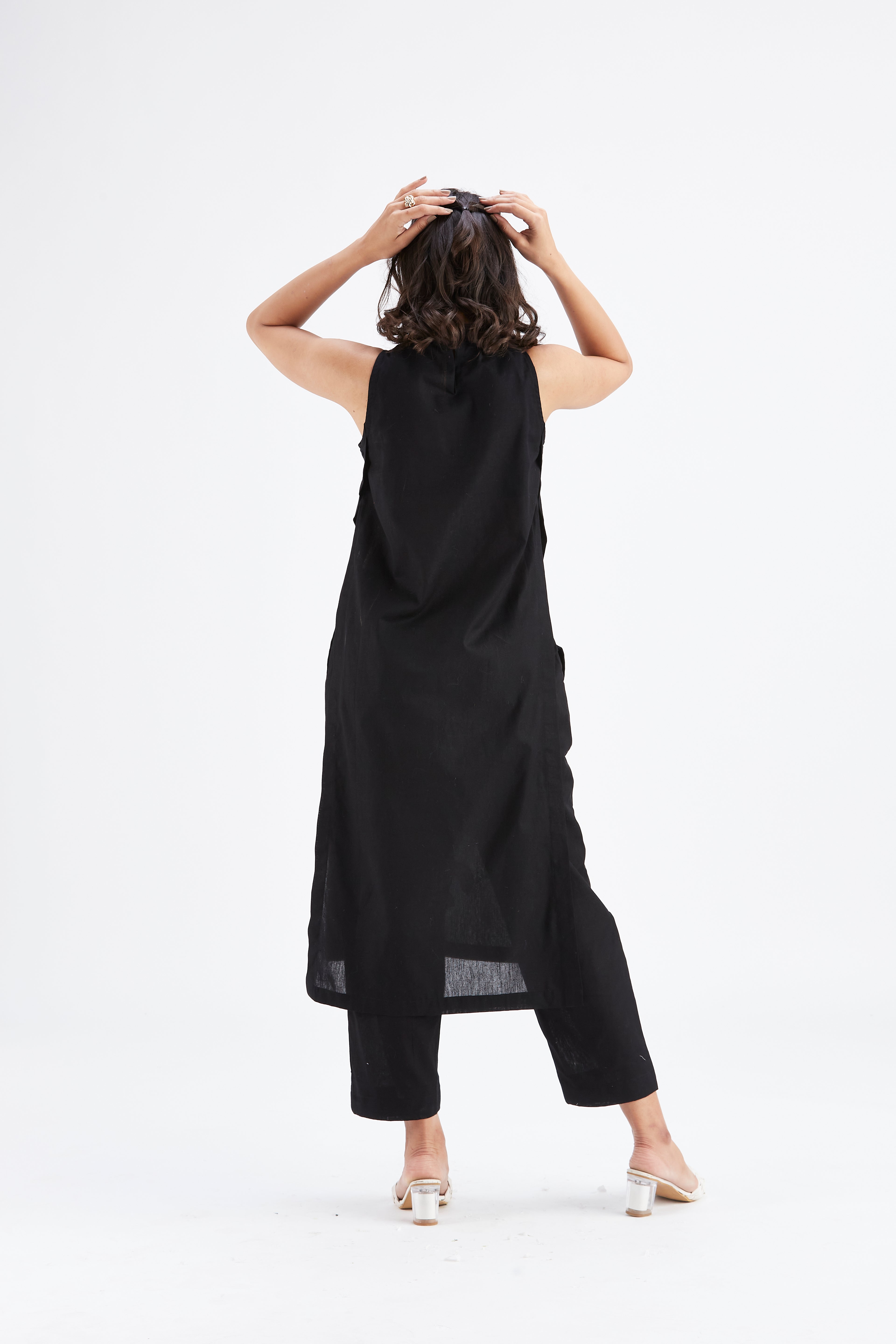 Nava Black kurta set by Hasttvam with Ete by Hasttvam at Kamakhyaa for sustainable fashion
