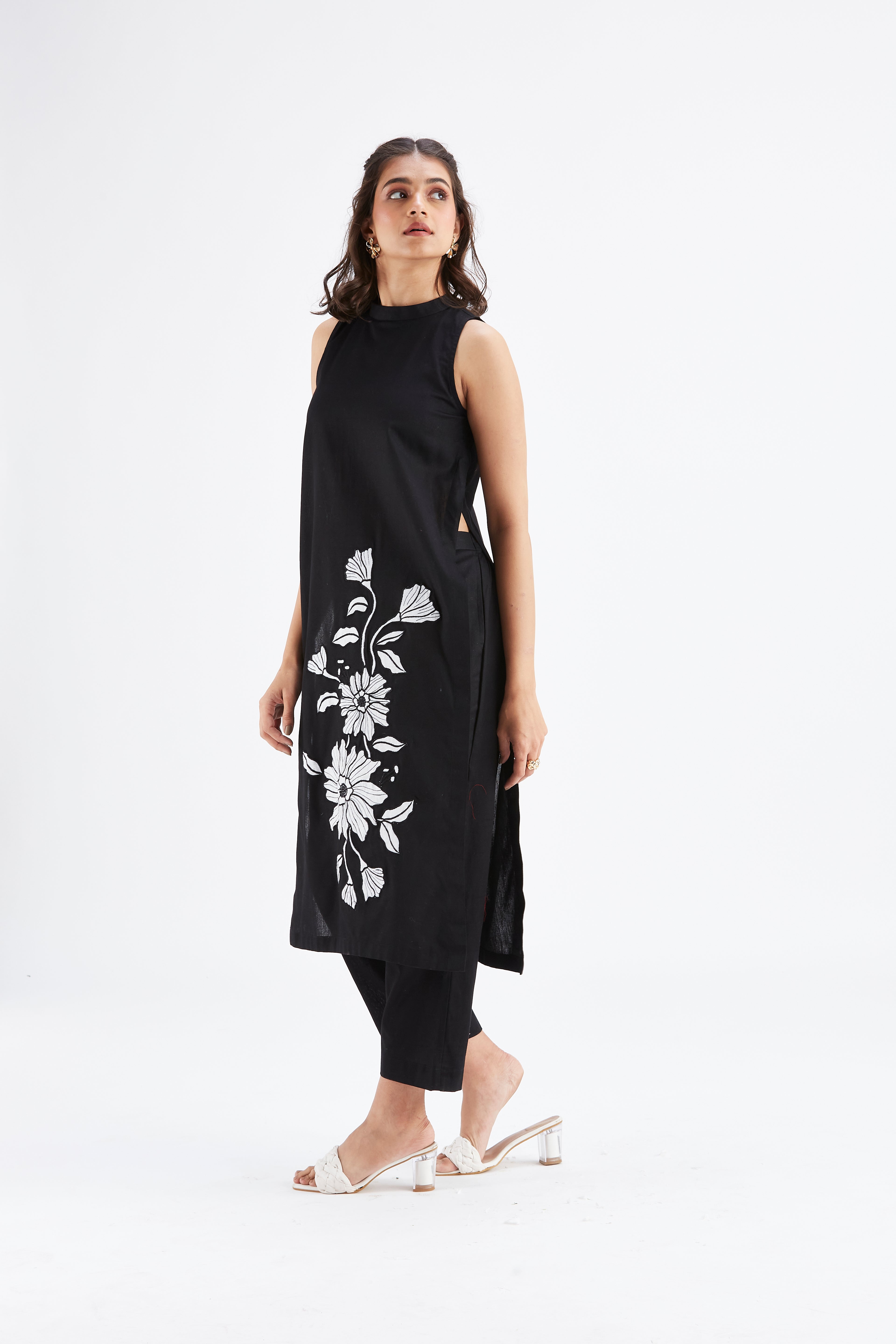 Nava Black kurta set by Hasttvam with Ete by Hasttvam at Kamakhyaa for sustainable fashion