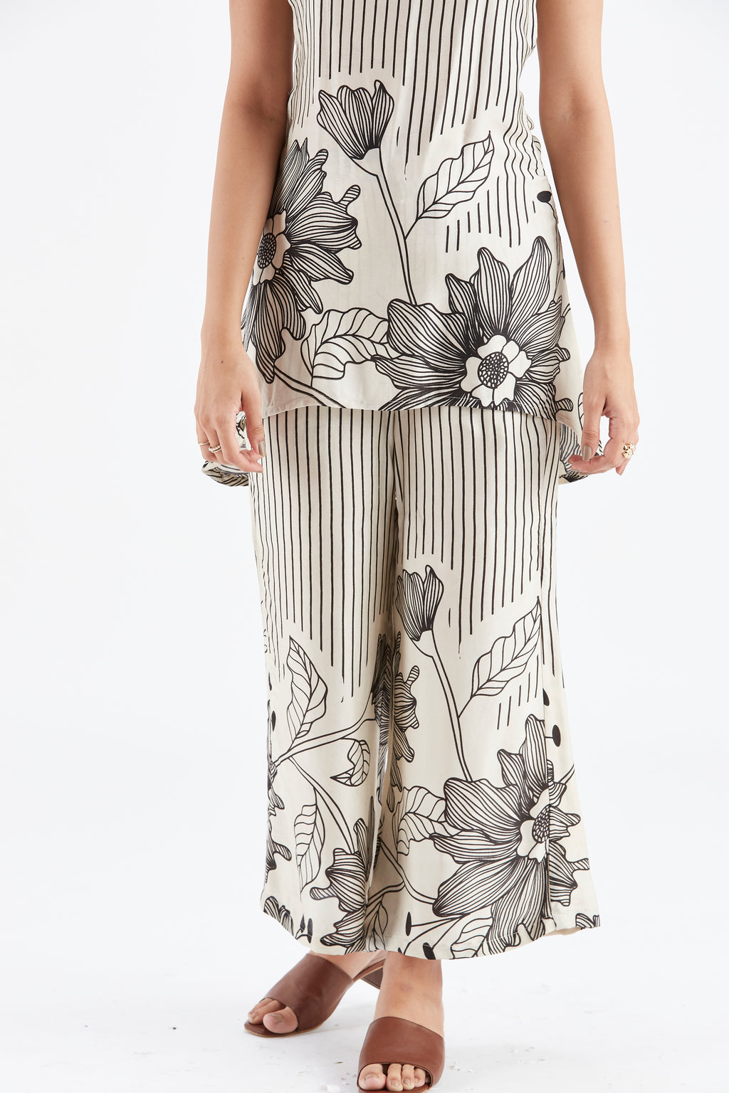 Alina White Co-ord set by Hasttvam with Ete by Hasttvam at Kamakhyaa for sustainable fashion