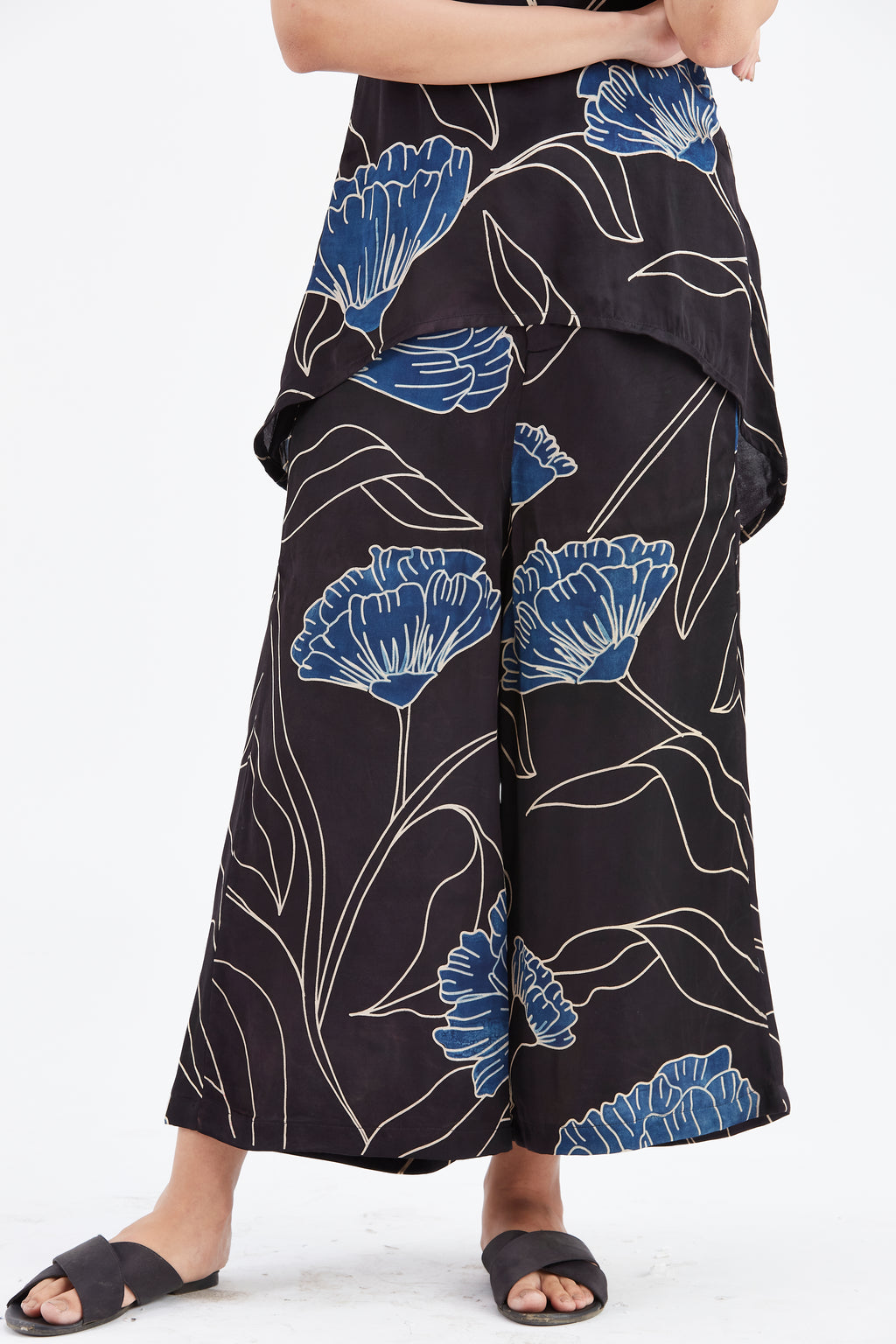 Alina Black Co-ord set by Hasttvam with Ete by Hasttvam at Kamakhyaa for sustainable fashion