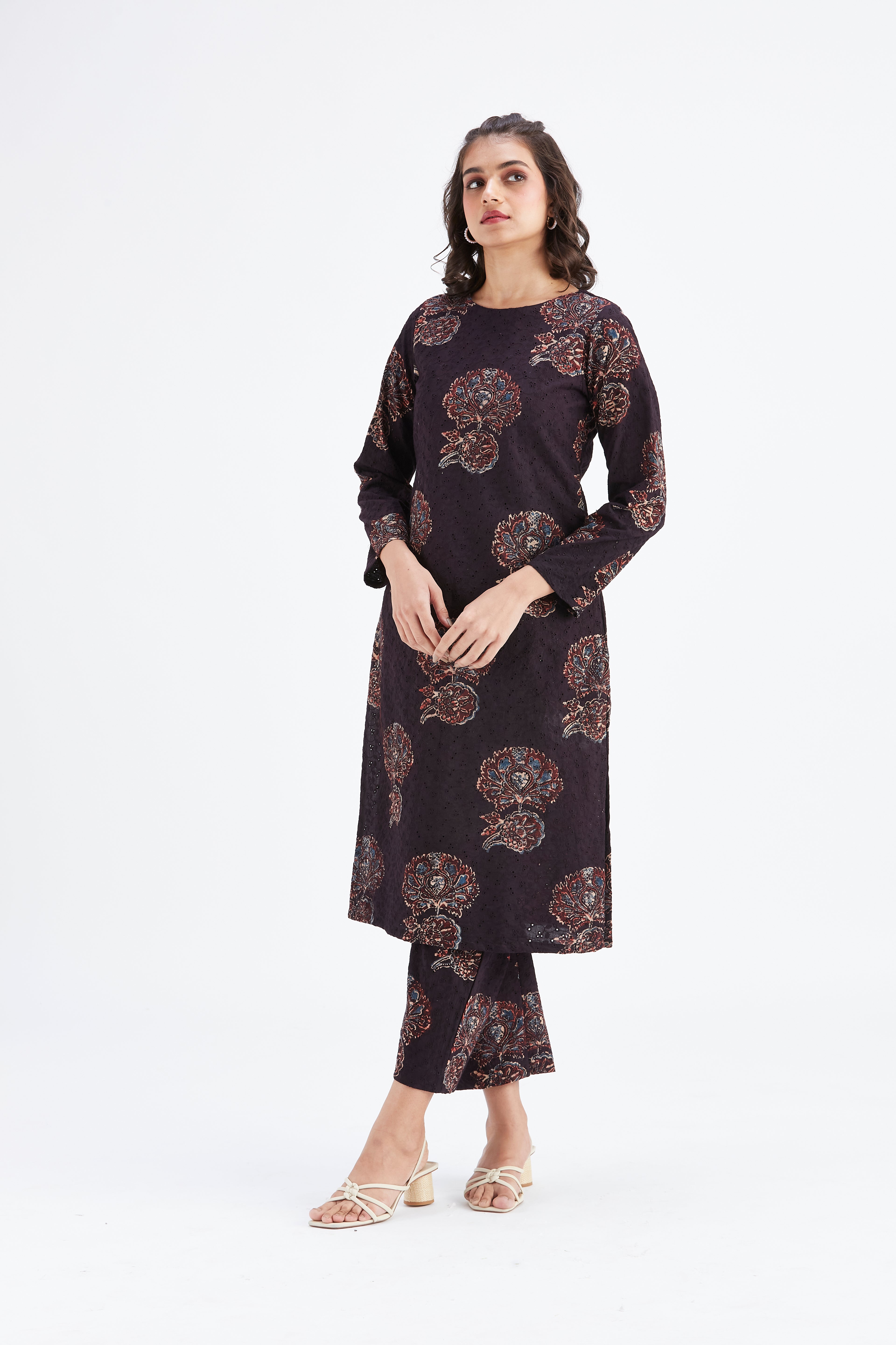 Yara Black kurta set by Hasttvam with Ete by Hasttvam at Kamakhyaa for sustainable fashion