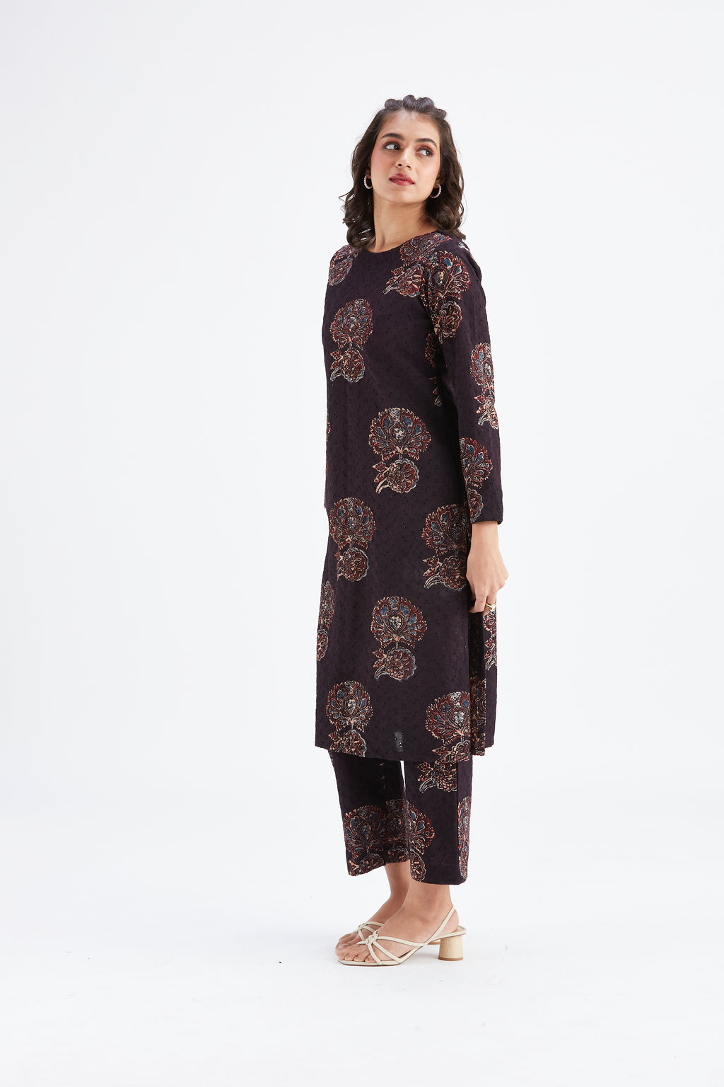 Yara Black kurta set by Hasttvam with Ete by Hasttvam at Kamakhyaa for sustainable fashion