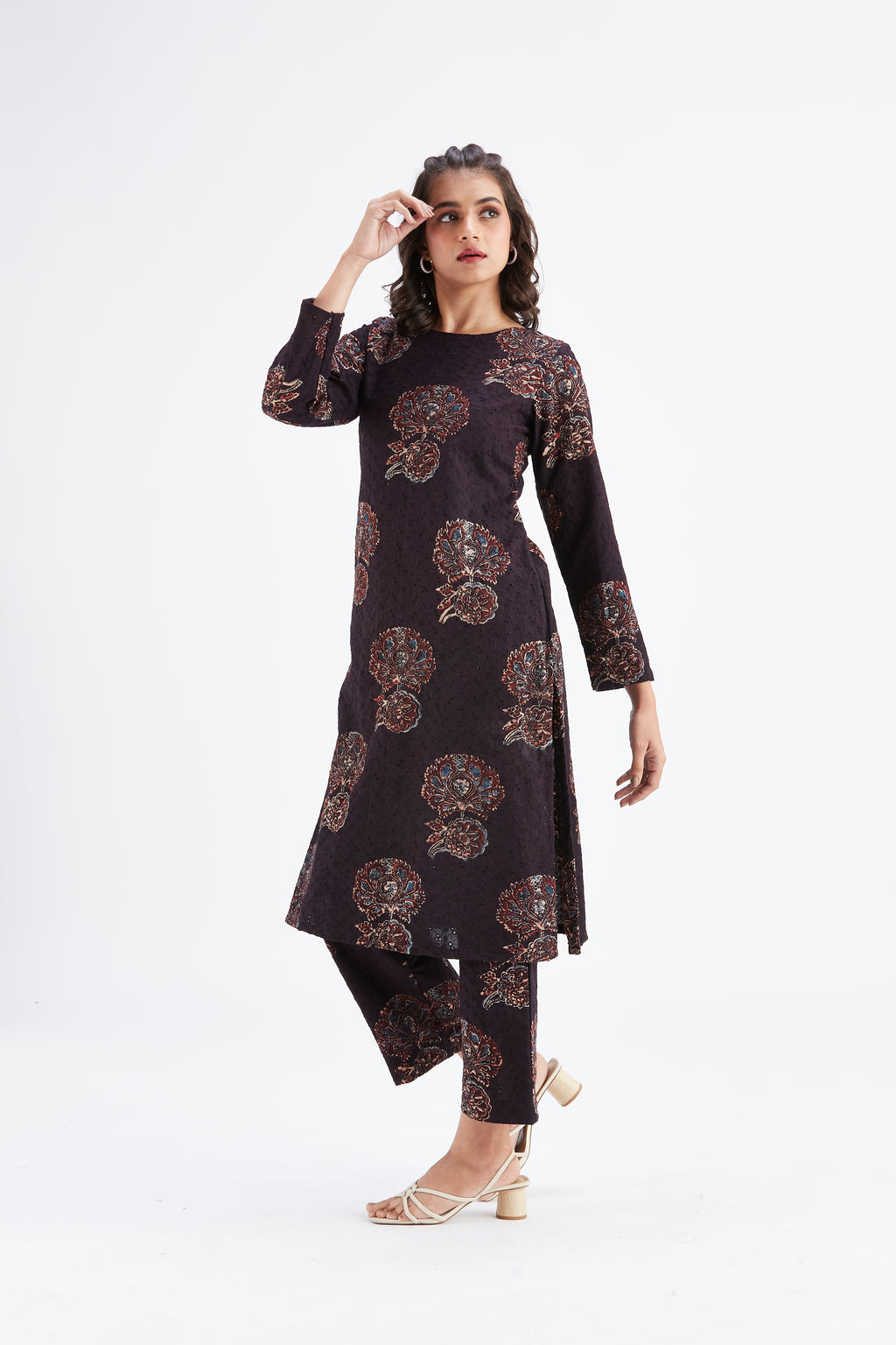 Yara Black kurta set by Hasttvam with Ete by Hasttvam at Kamakhyaa for sustainable fashion