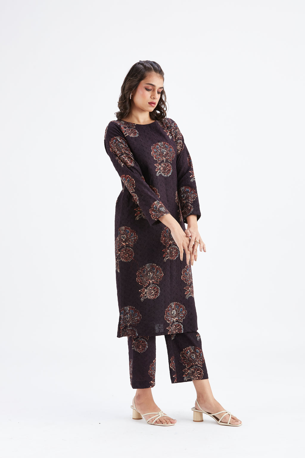 Yara Black kurta set by Hasttvam with Ete by Hasttvam at Kamakhyaa for sustainable fashion